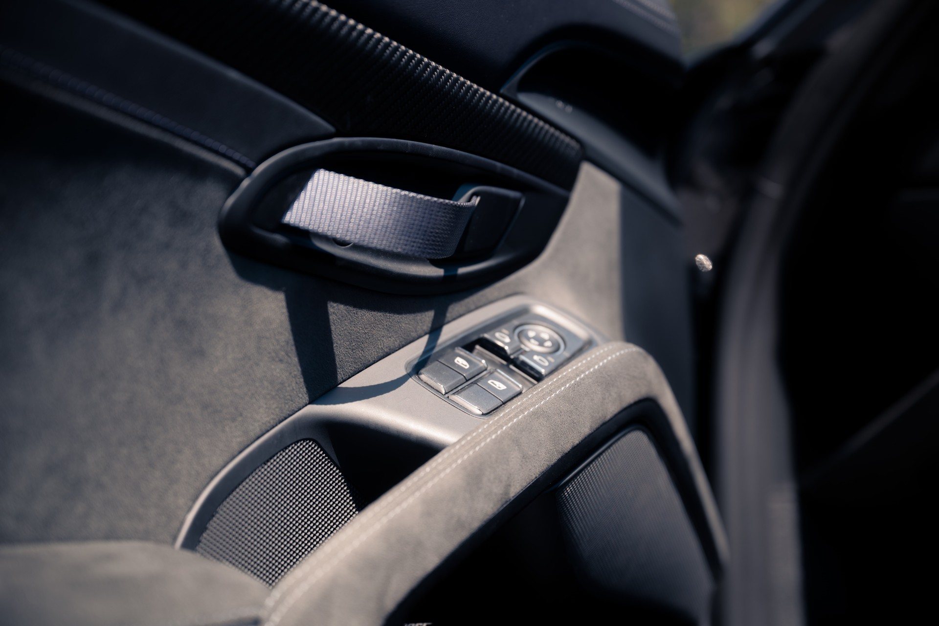 PORSCHE 718 Cayman GT4 RS PDK-image-9