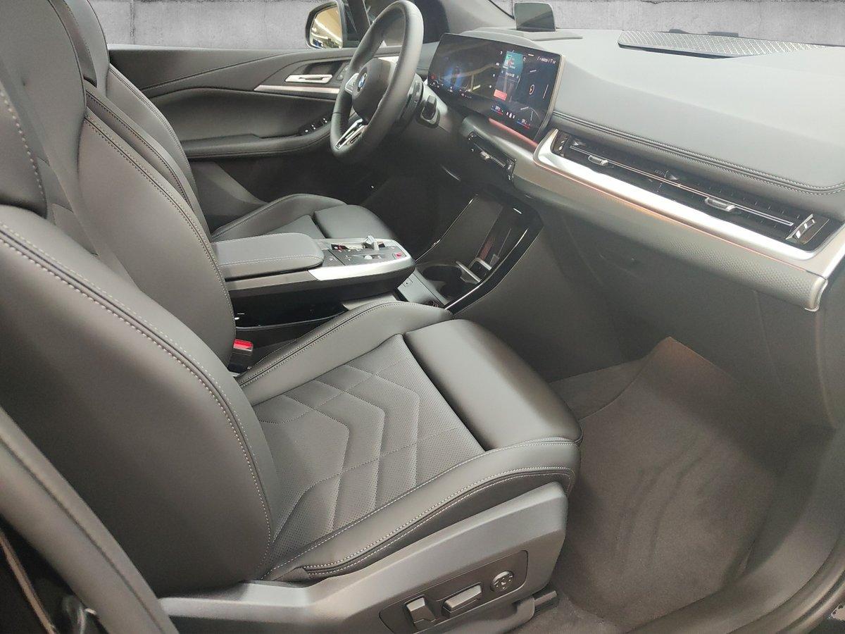 BMW 223d xDrive Active Tourer-image-13