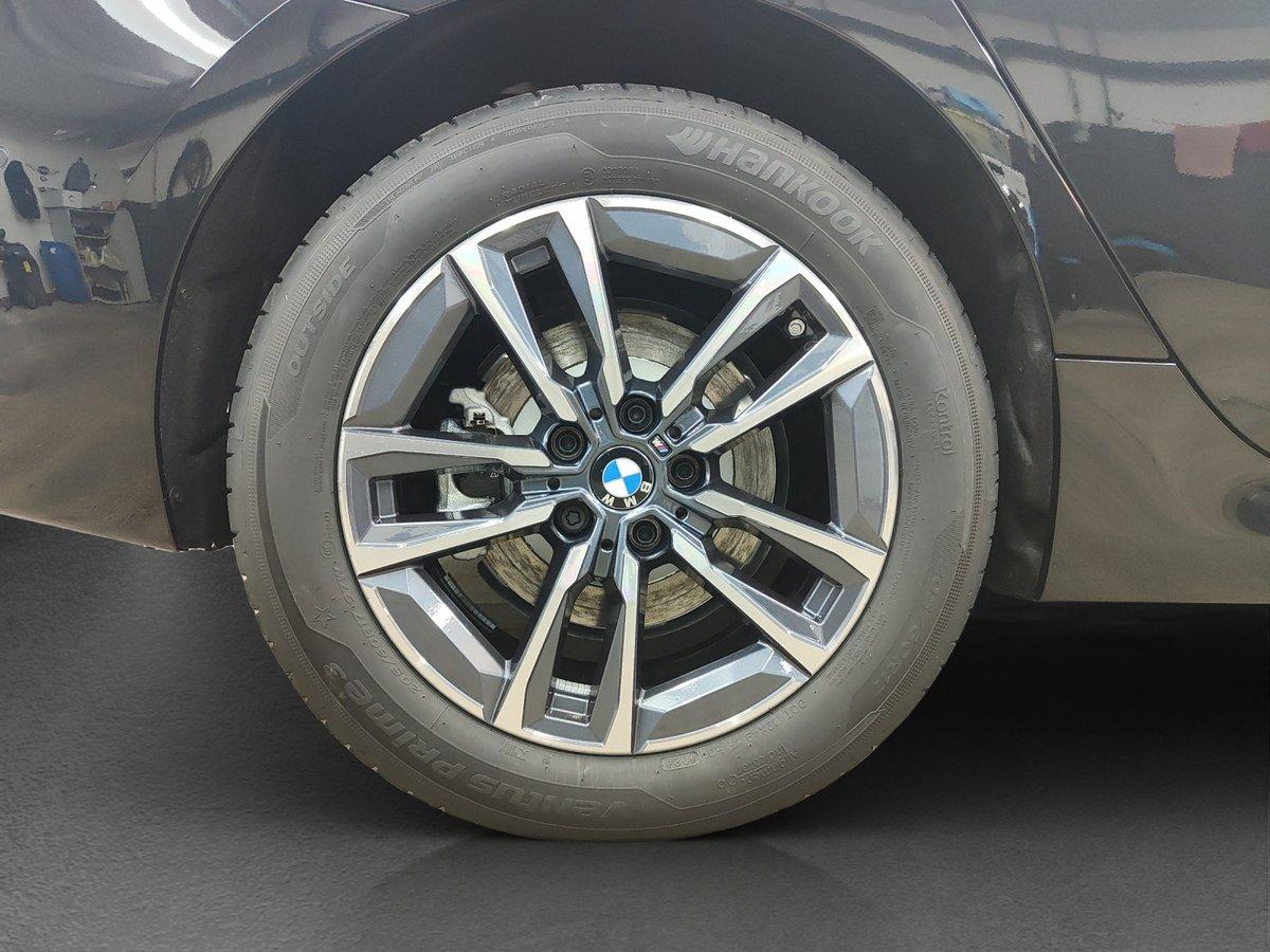 BMW 223d xDrive Active Tourer-image-16