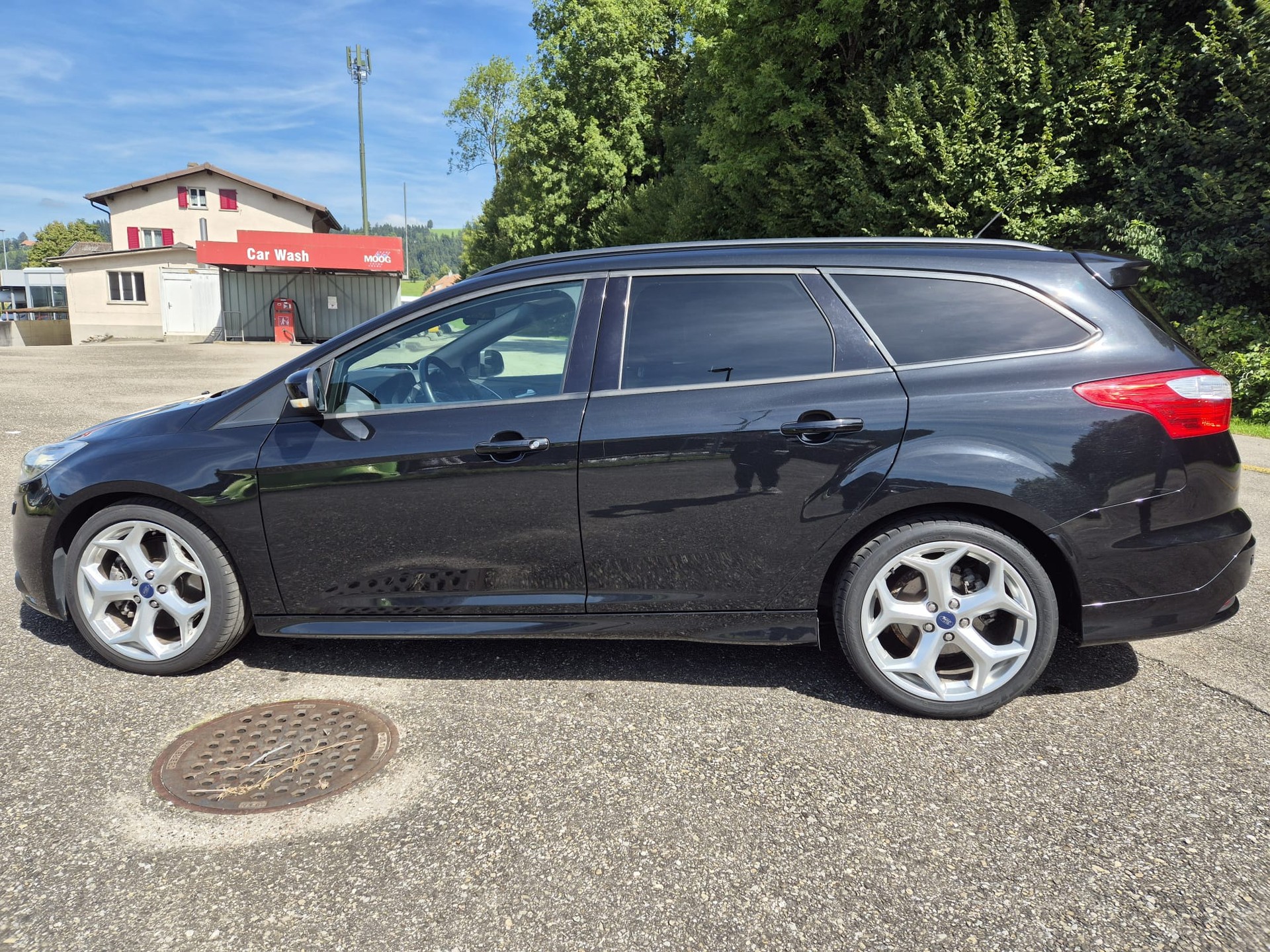 FORD Focus 2.0 SCTi ST-1-image-5