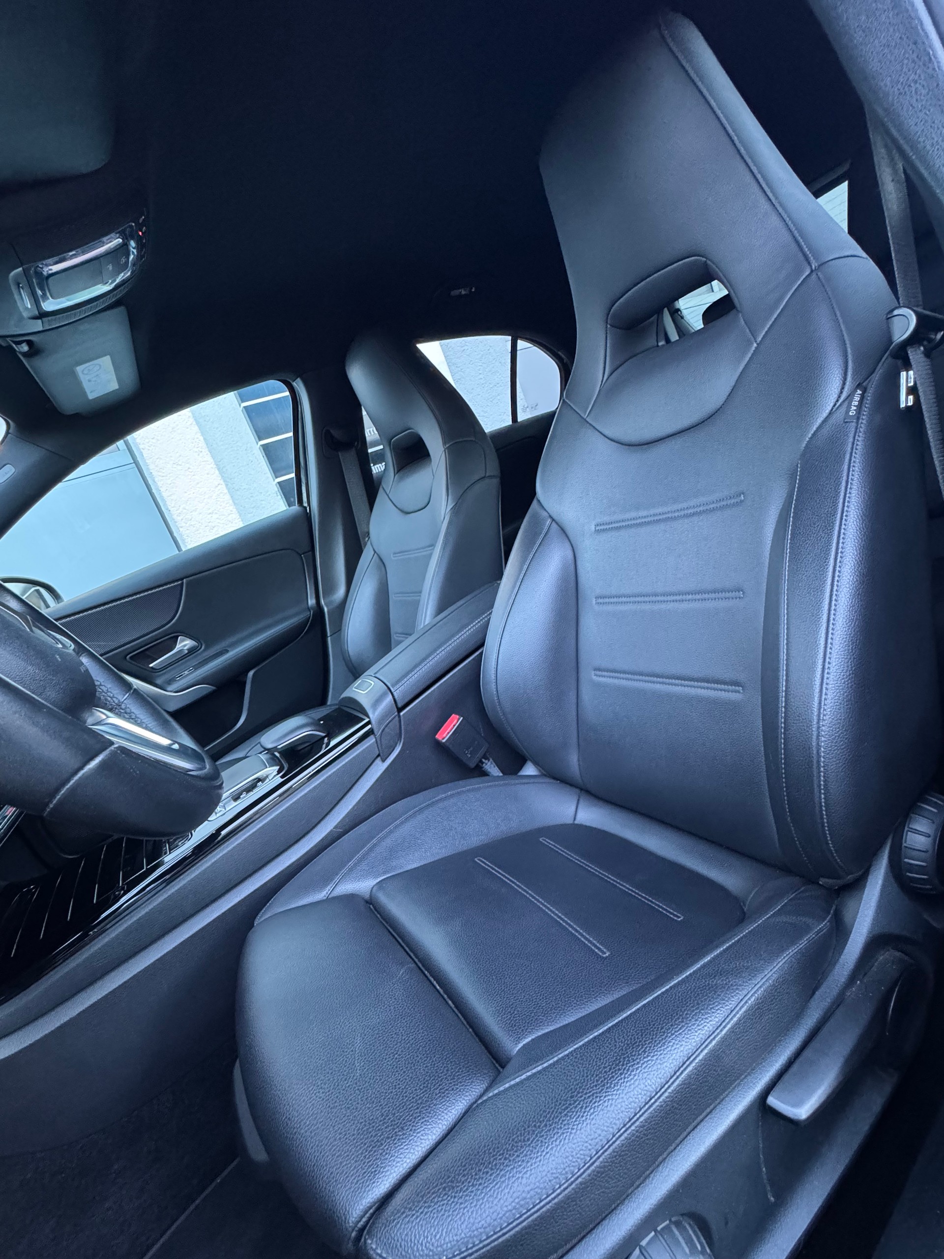 MERCEDES-BENZ A 180 d Progressive-image-11