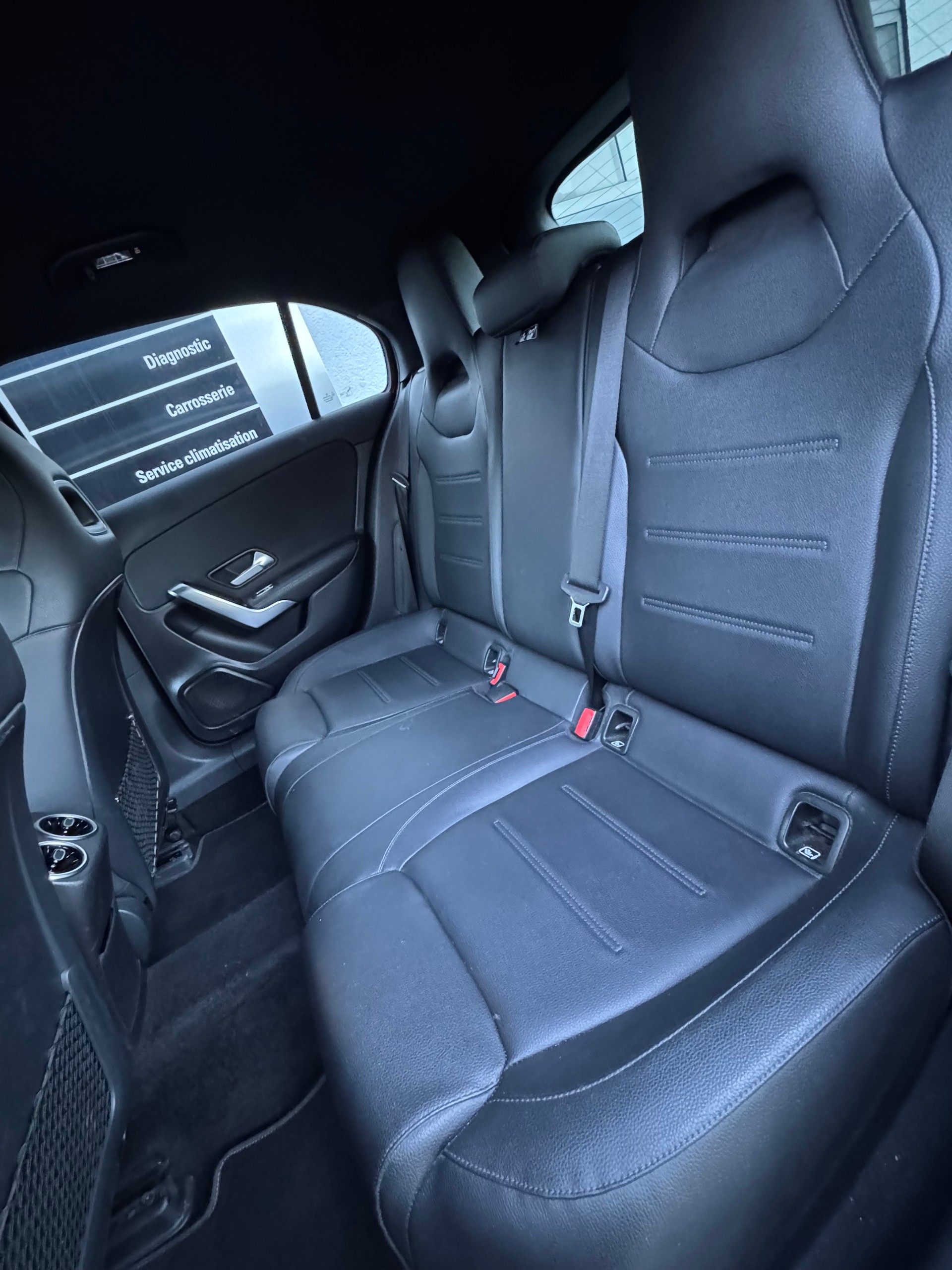 MERCEDES-BENZ A 180 d Progressive-image-12