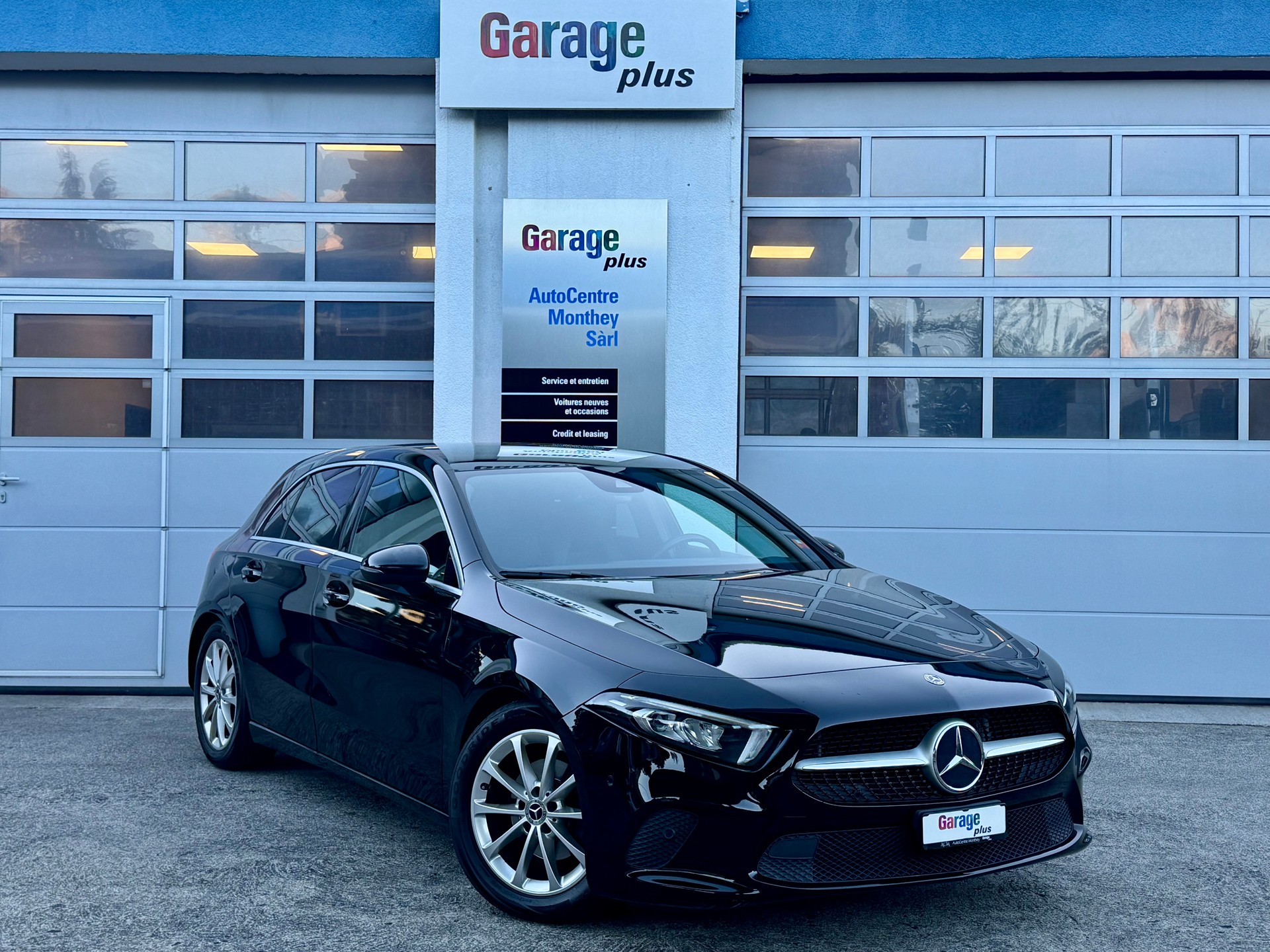 MERCEDES-BENZ A 180 d Progressive-image-1