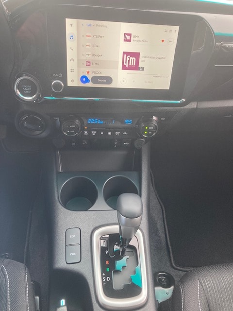 TOYOTA Hilux 2.4d Style Double Cab 4x4 A-image-13