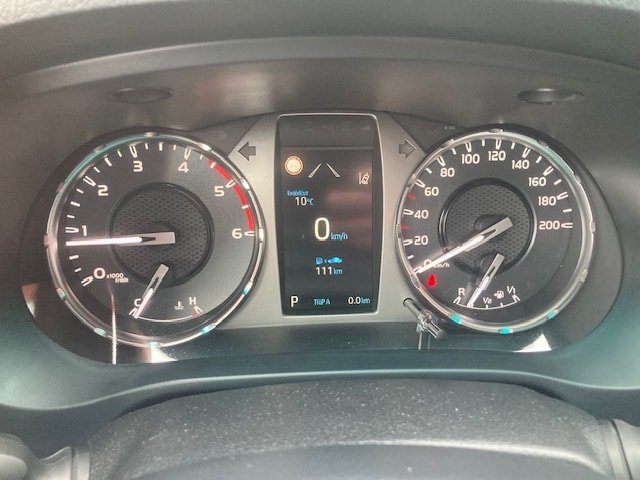 TOYOTA Hilux 2.4d Style Double Cab 4x4 A-image-15