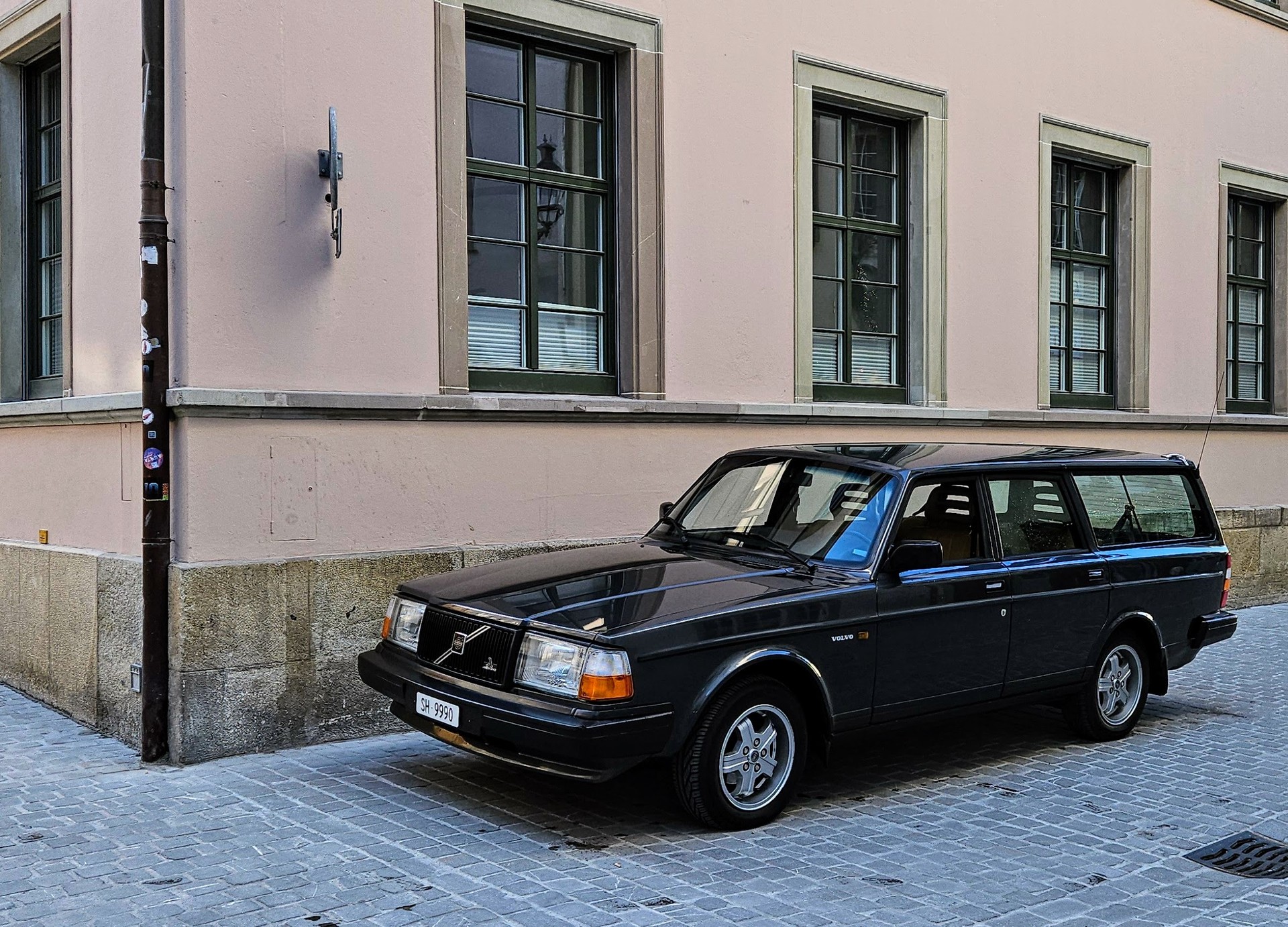 VOLVO 240 2.3 GLT (GL)-image-5