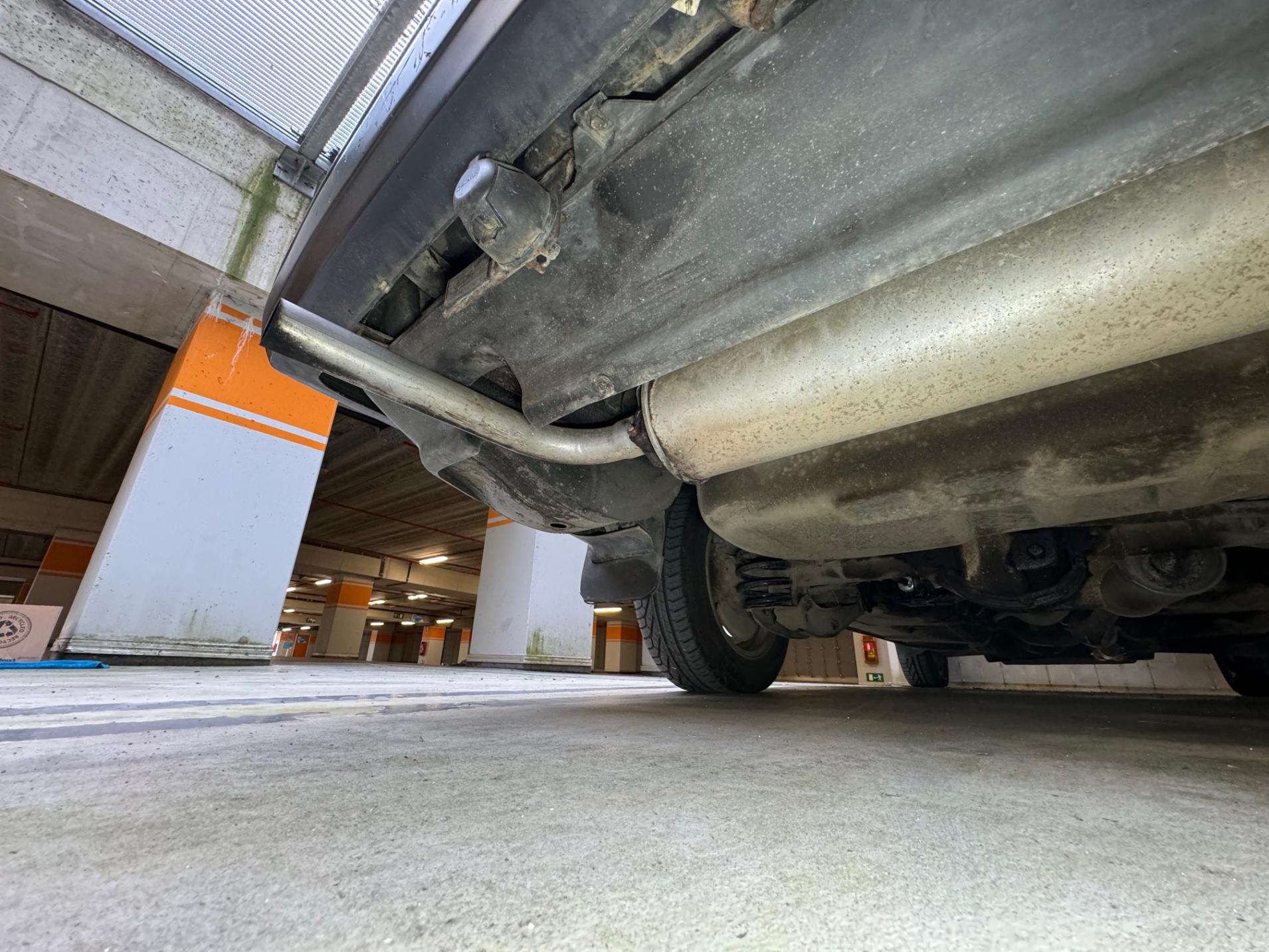 VOLVO 240 2.3 GLT (GL)-image-9