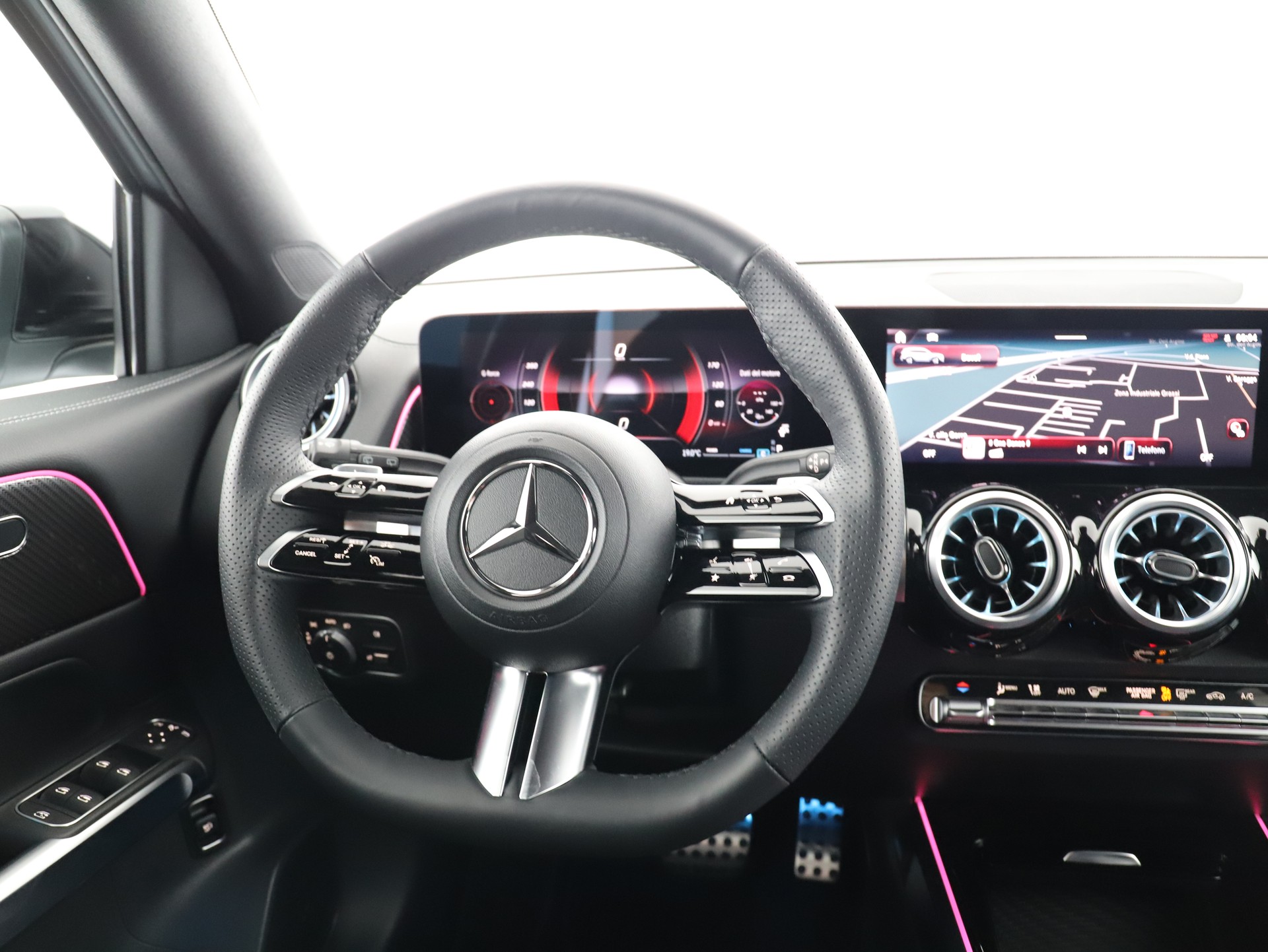 MERCEDES-BENZ GLB 250 4Matic 8G-Tronic-image-13