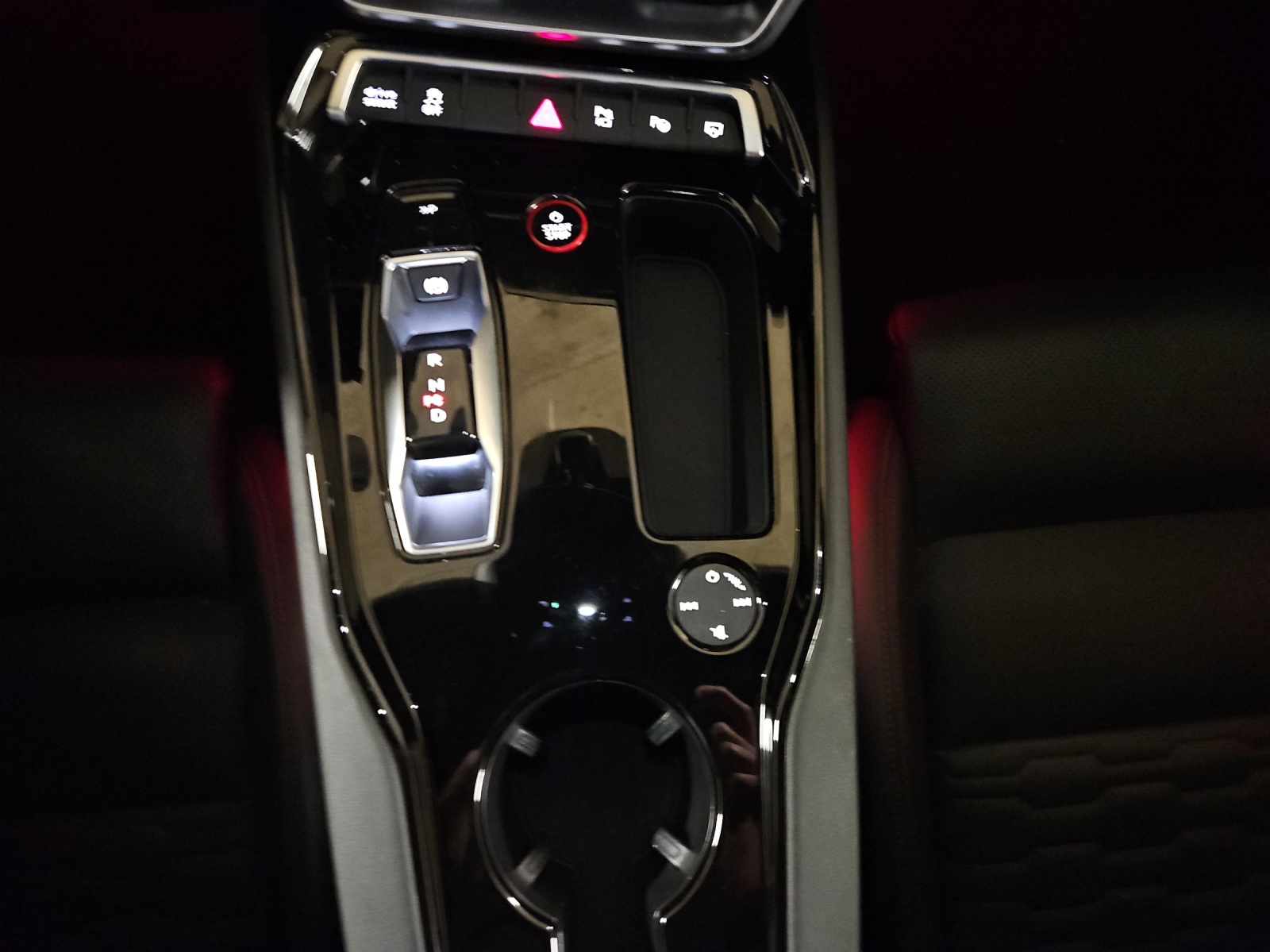 AUDI e-tron GT quattro-image-23
