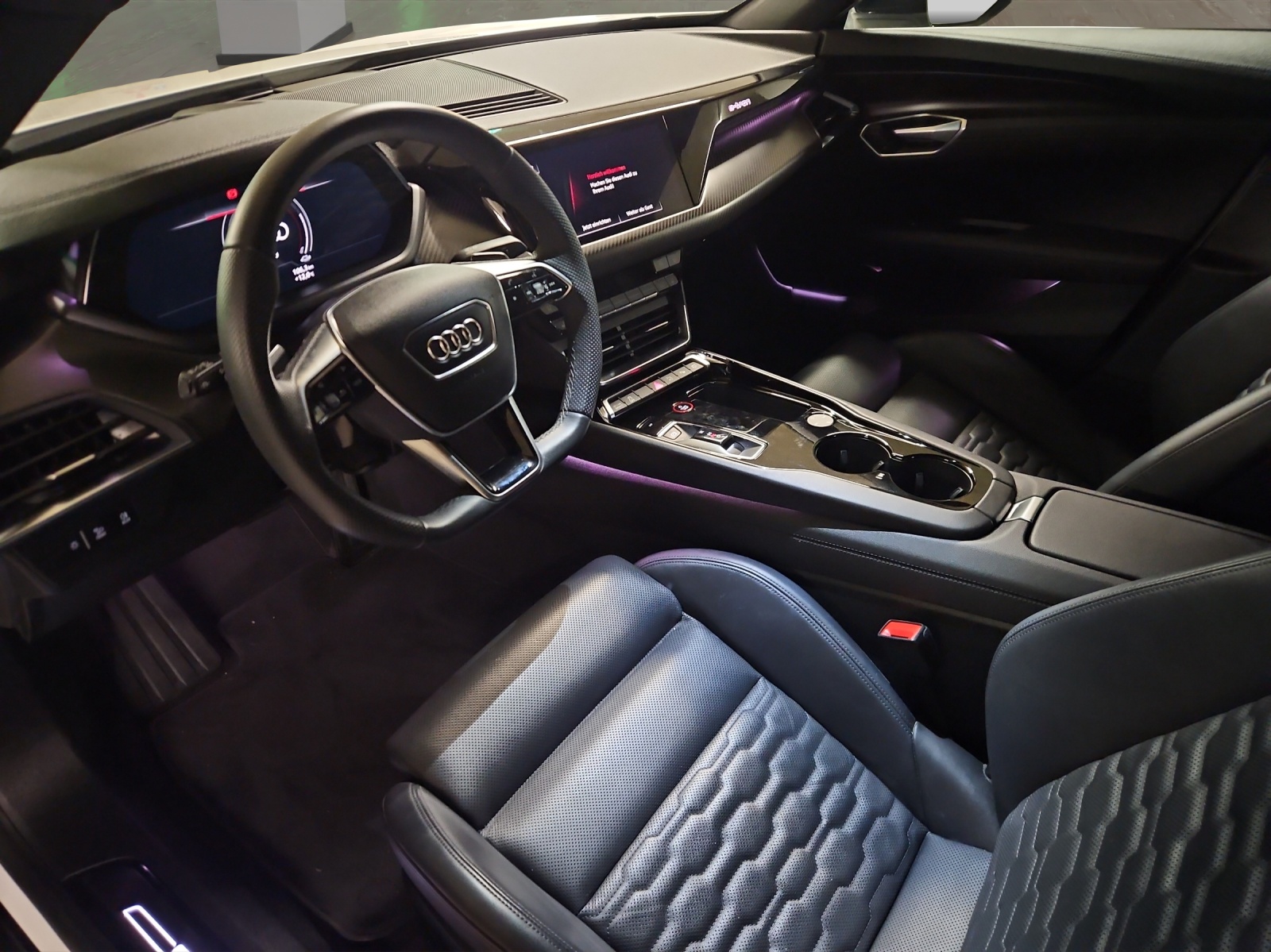 AUDI e-tron GT quattro-image-6