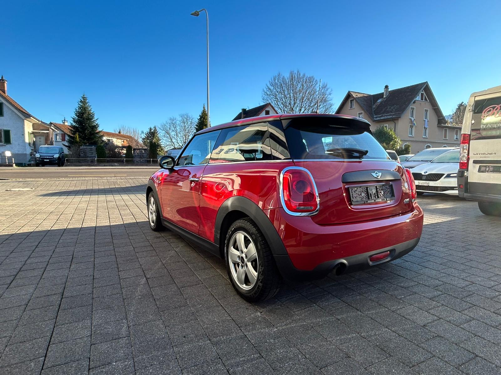 MINI One First-image-3