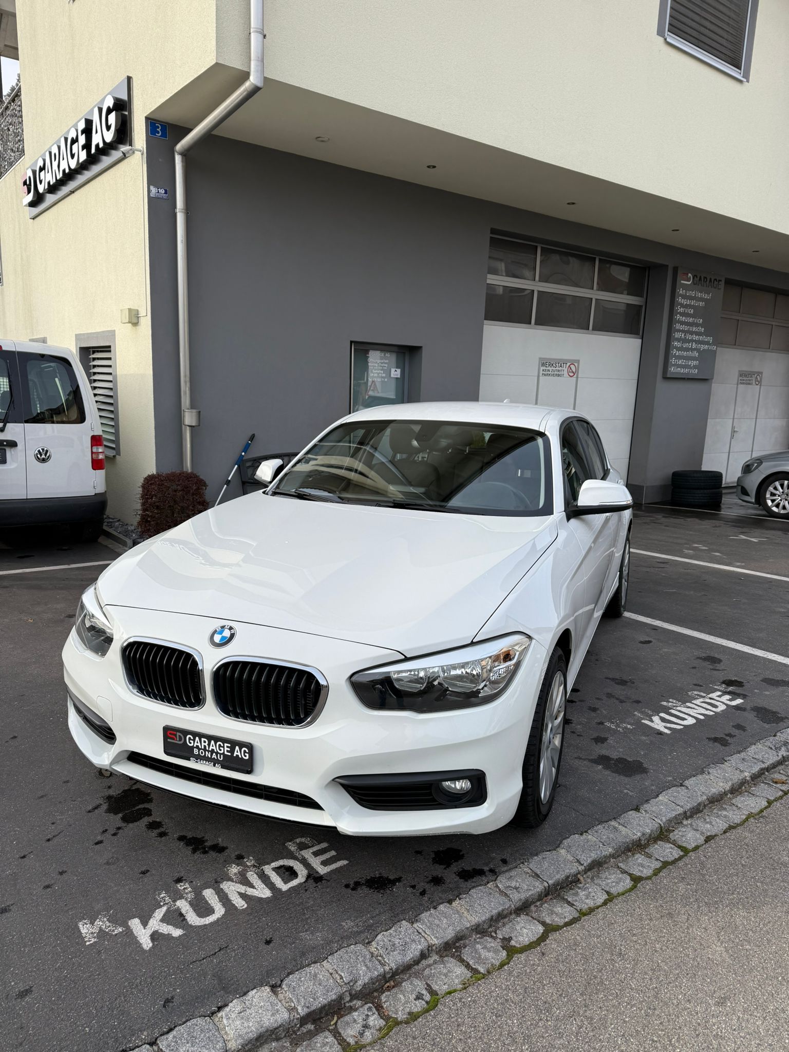 BMW 116i Business-image-0