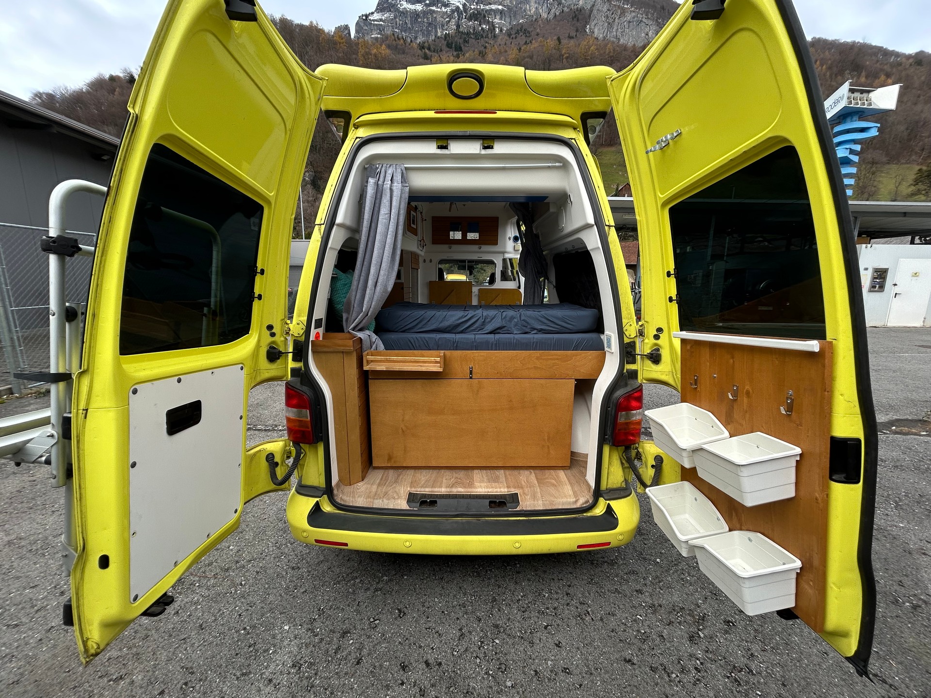 VW T5 2.5 TDI PD 4MOTION-image-9
