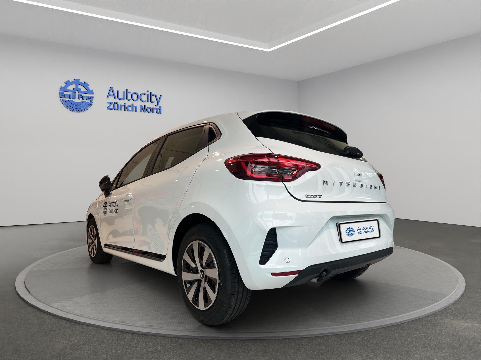 MITSUBISHI Colt 1.0 Invite-image-2