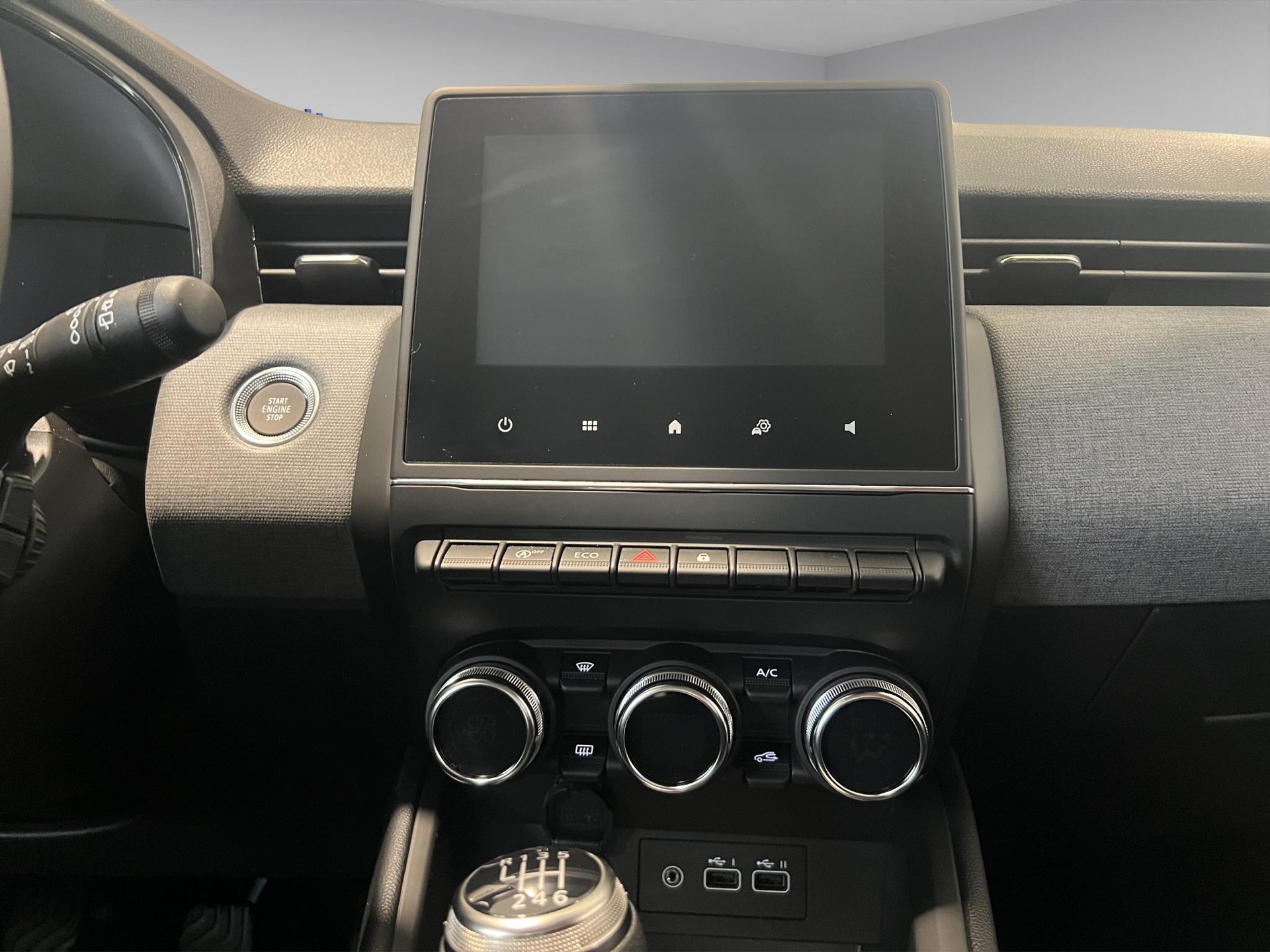 MITSUBISHI Colt 1.0 Invite-image-12