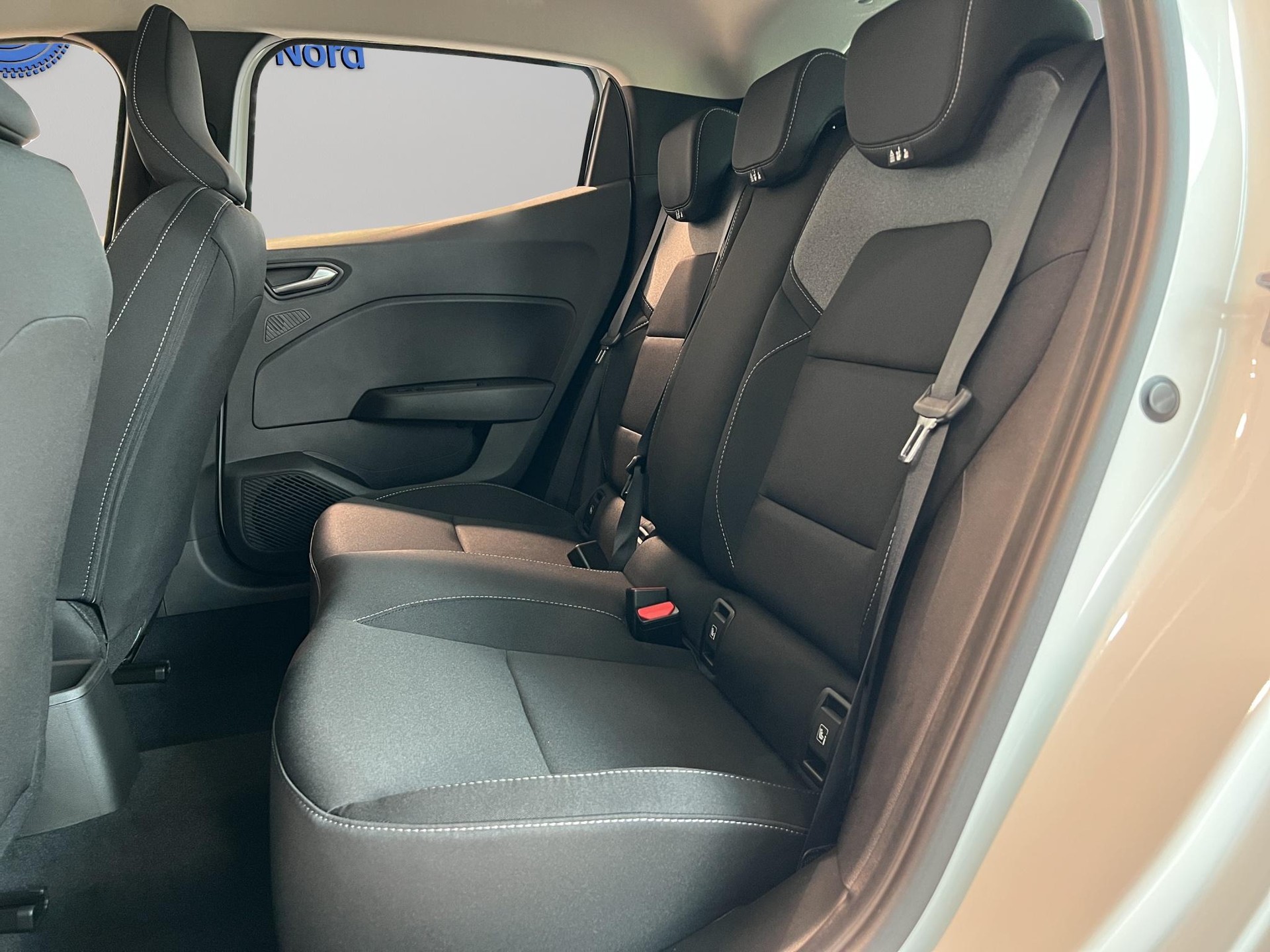 MITSUBISHI Colt 1.0 Invite-image-10