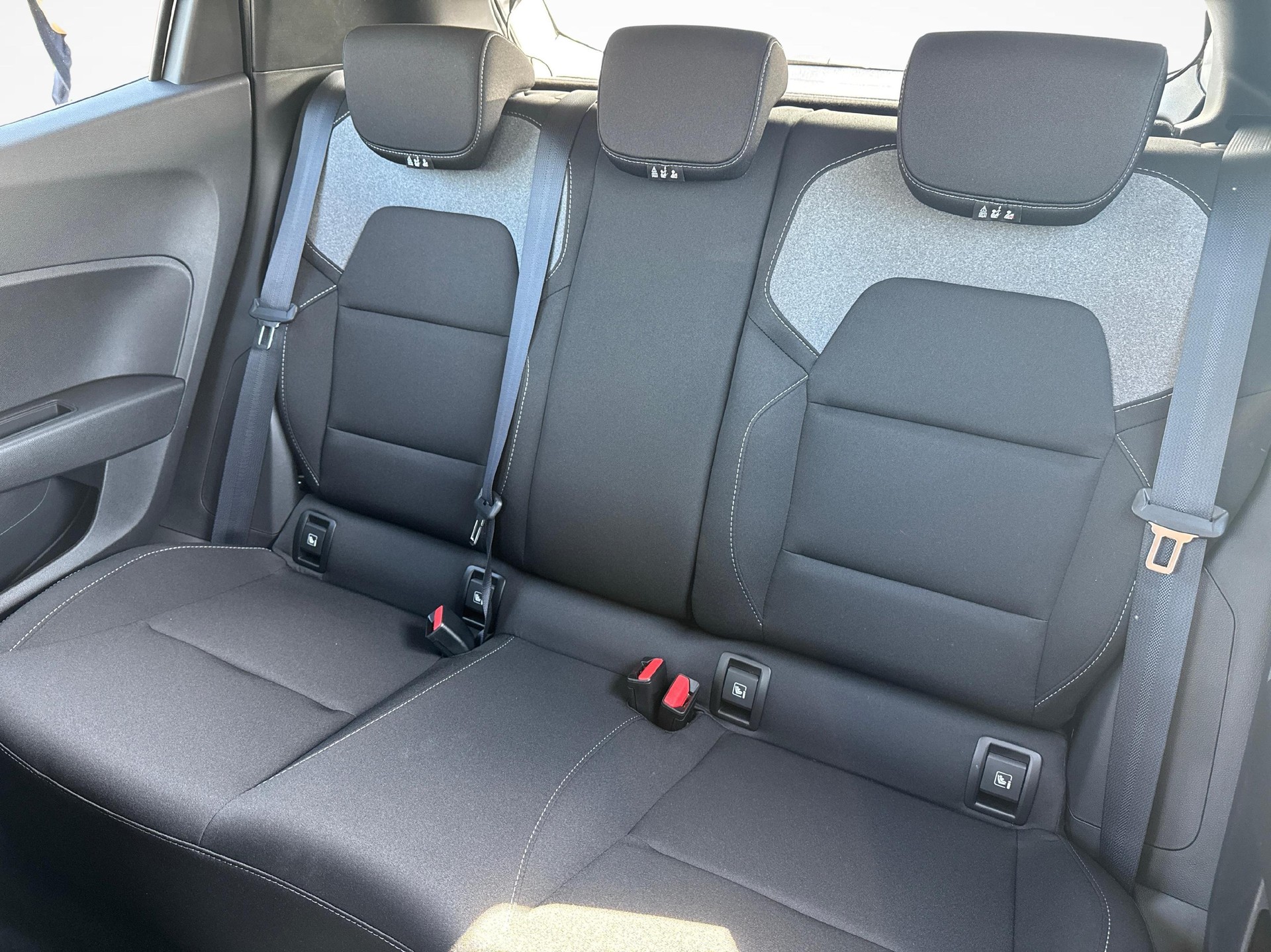 MITSUBISHI Colt 1.0 Invite-image-23