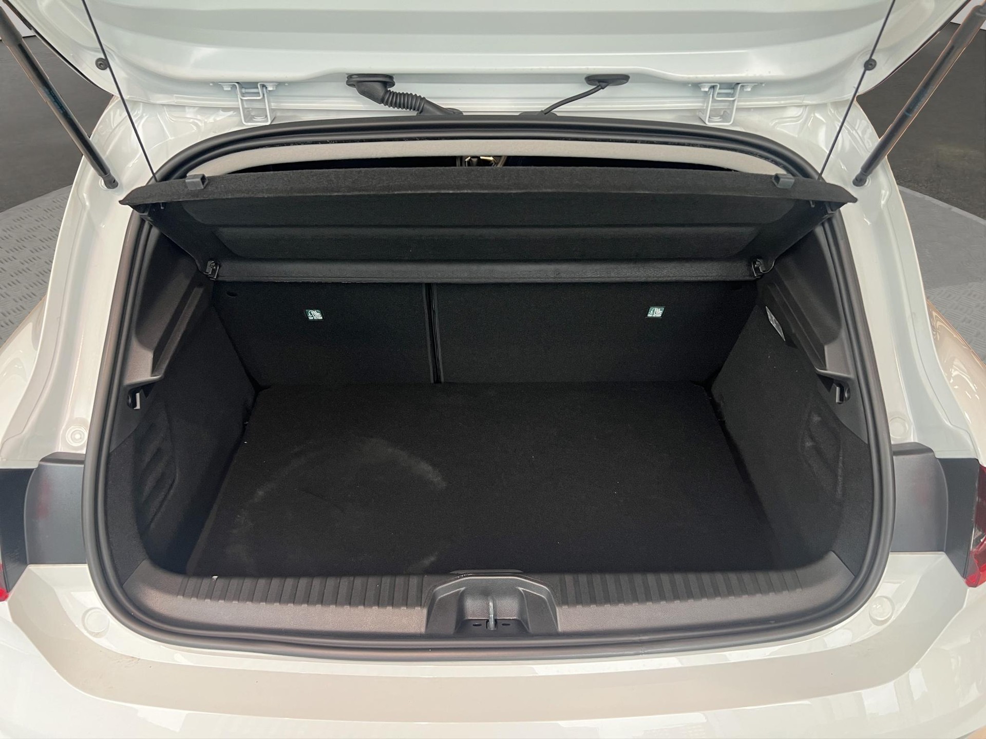MITSUBISHI Colt 1.0 Invite-image-4