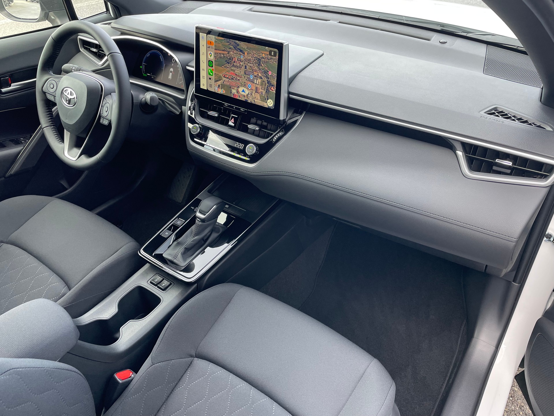 TOYOTA Corolla Cross 1.8 Trend e-CVT-image-12