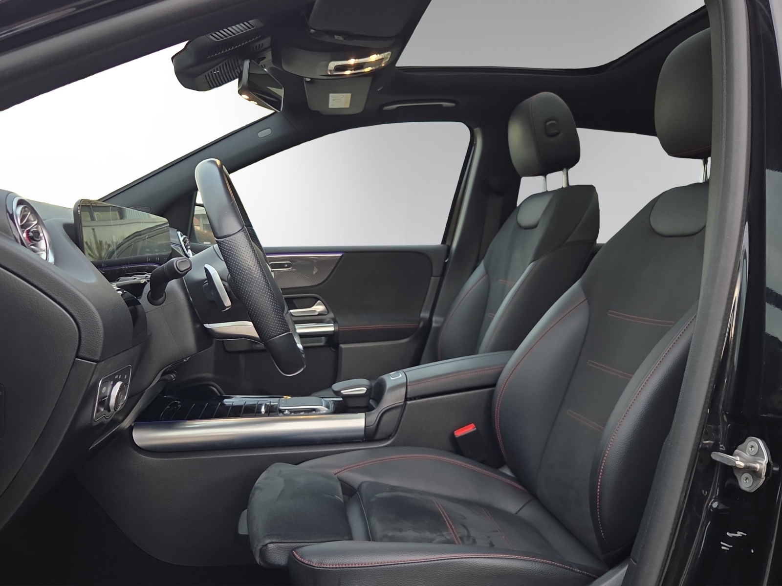 Image MERCEDES-BENZ B-200 B 200 4M AMG Line