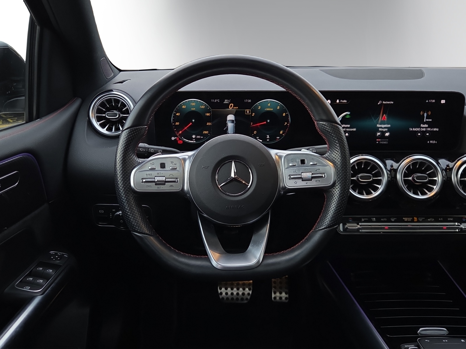 Image MERCEDES-BENZ B-200 B 200 4M AMG Line