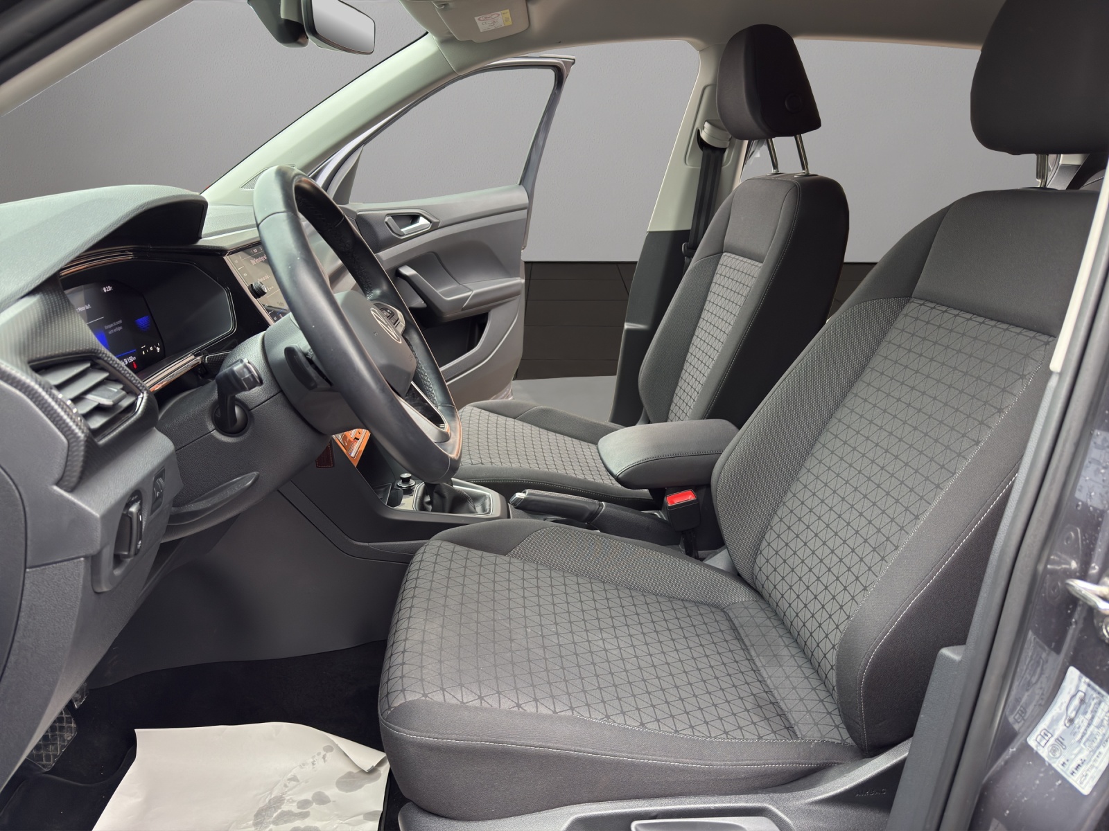 VW T-Cross 1.0 TSI Life DSG-image-8