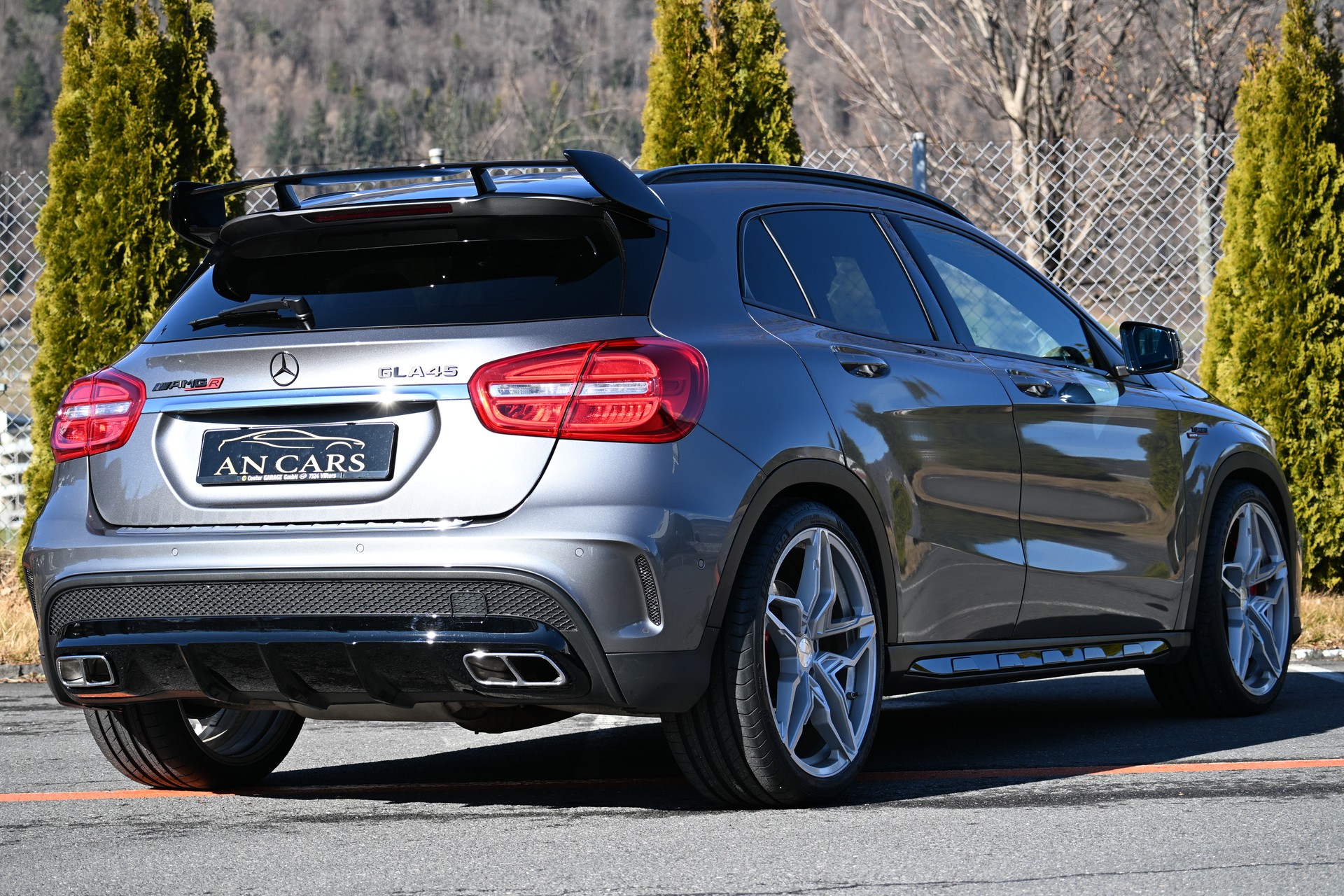 MERCEDES-BENZ GLA 45 AMG R 4Matic 7G-DCT TOP GEPFLEGT-image-6