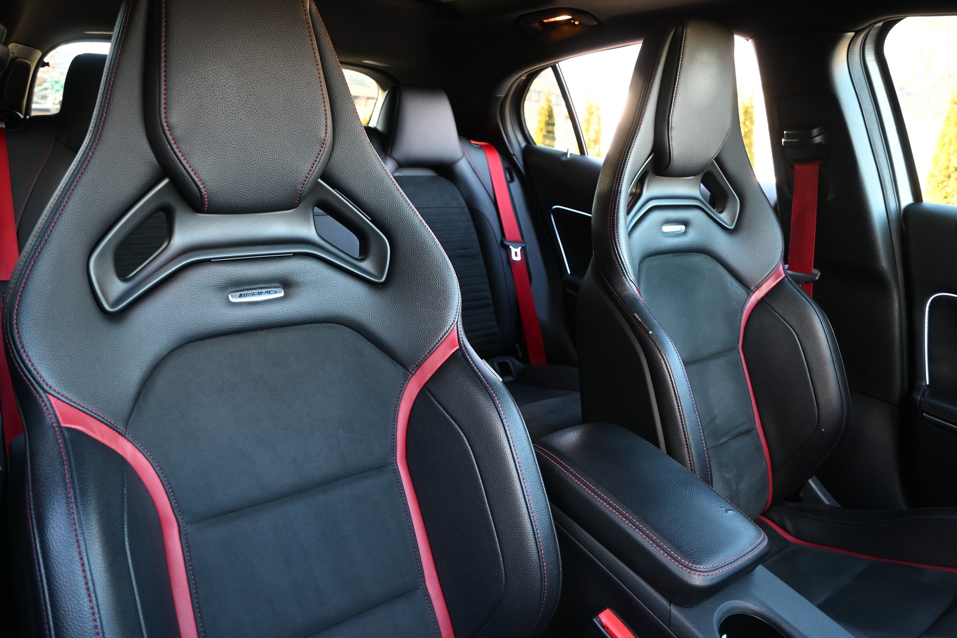 MERCEDES-BENZ GLA 45 AMG R 4Matic 7G-DCT TOP GEPFLEGT-image-14