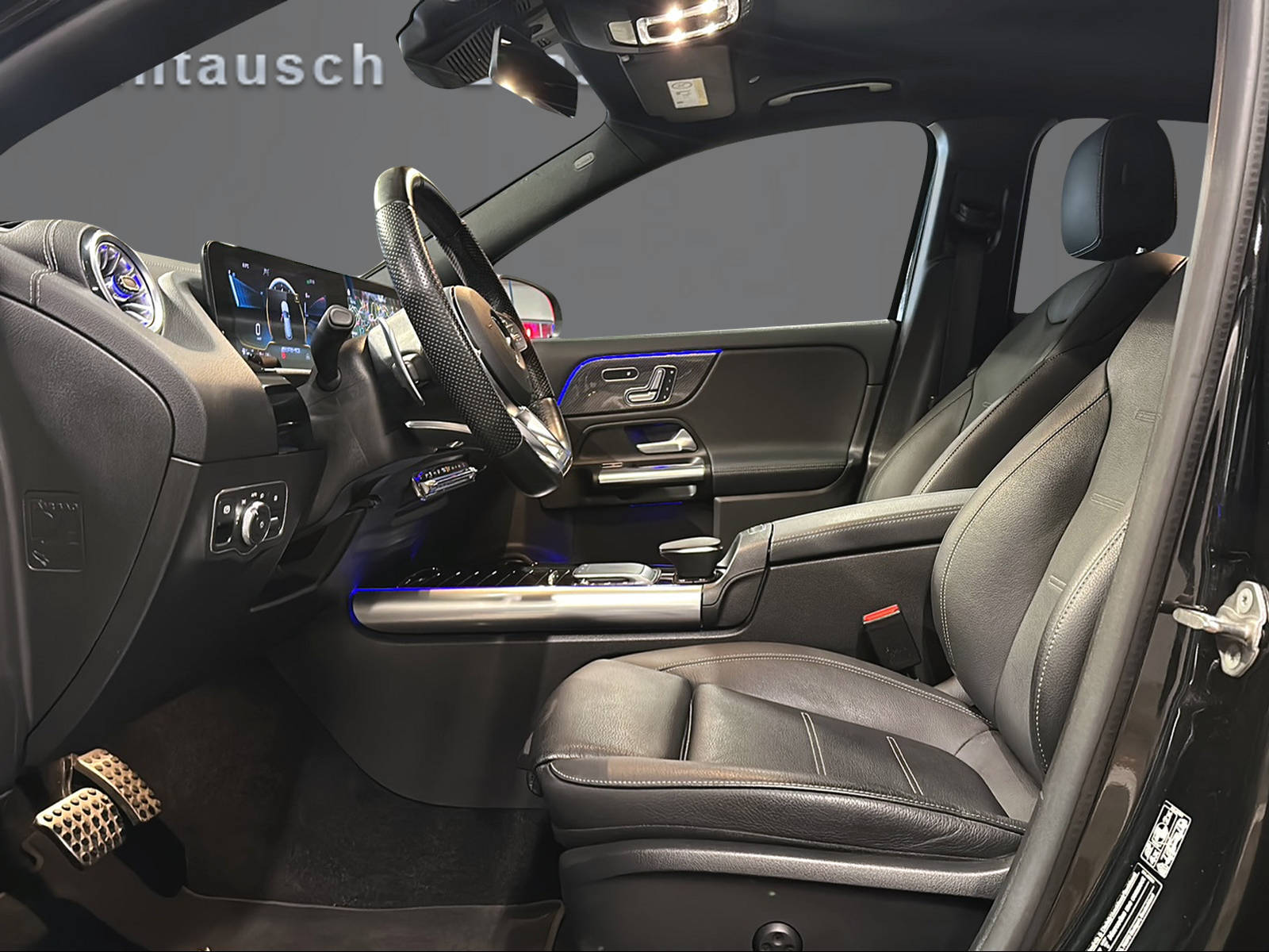 MERCEDES-BENZ GLA 35 AMG 4Matic 8G-Speedshift DCT-image-9