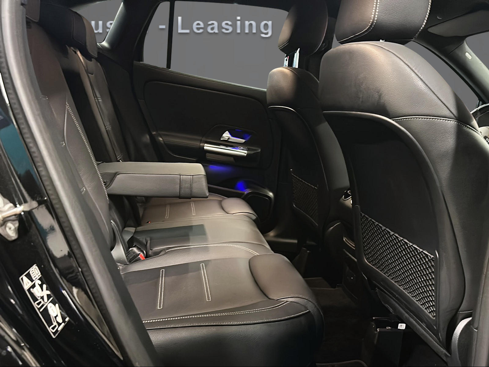 MERCEDES-BENZ GLA 35 AMG 4Matic 8G-Speedshift DCT-image-12