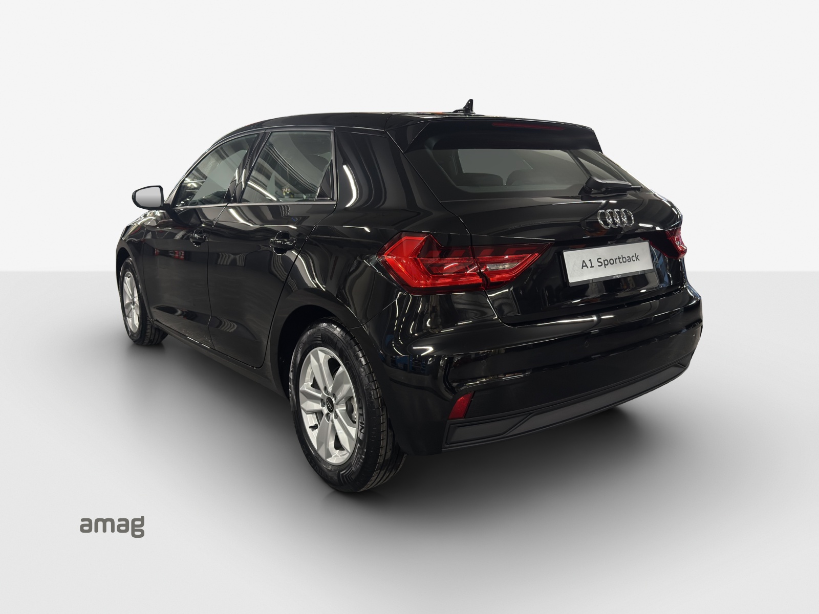 AUDI A1 Sportback 30 TFSI Attraction S-tronic-image-2