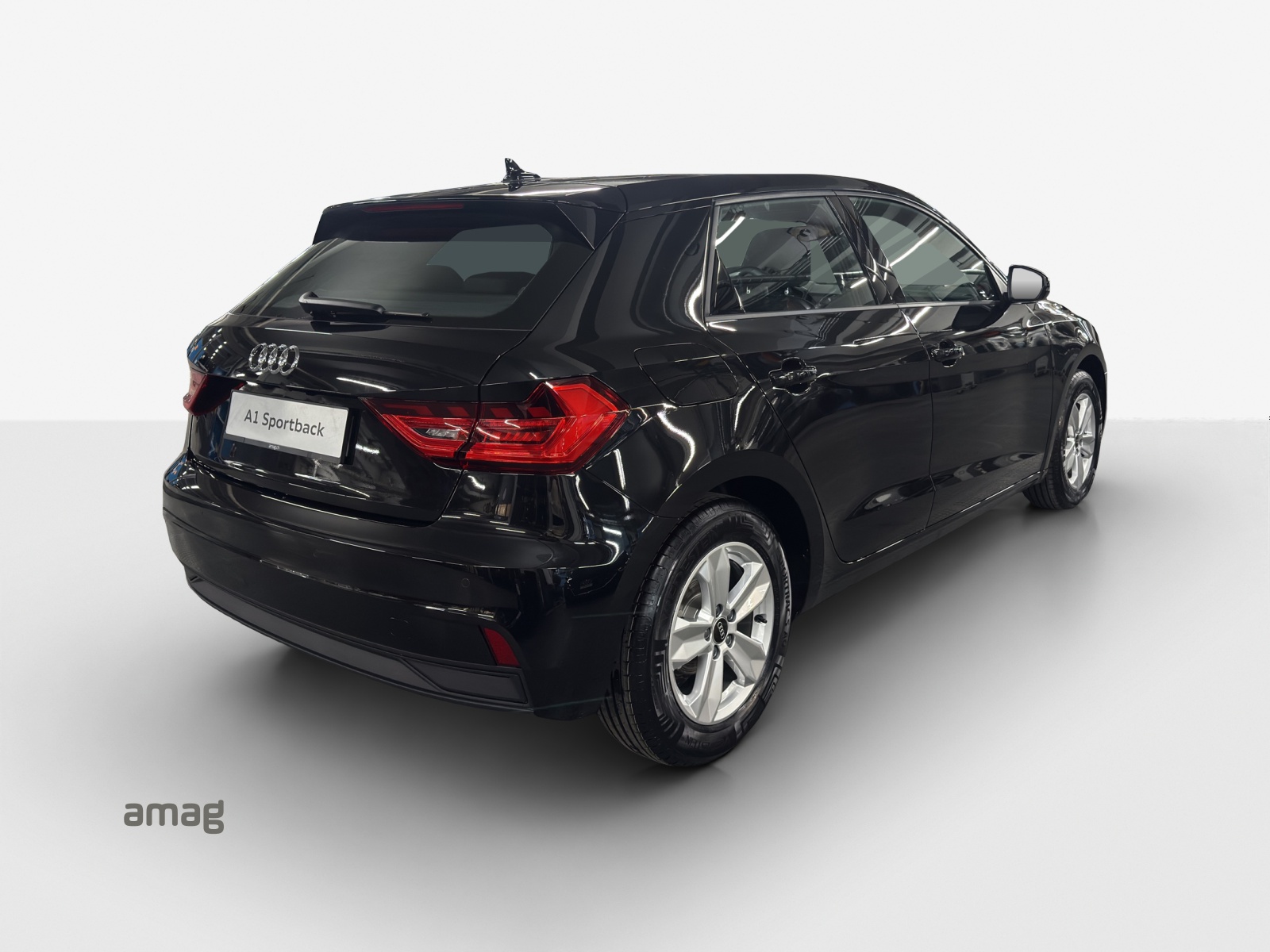 AUDI A1 Sportback 30 TFSI Attraction S-tronic-image-4
