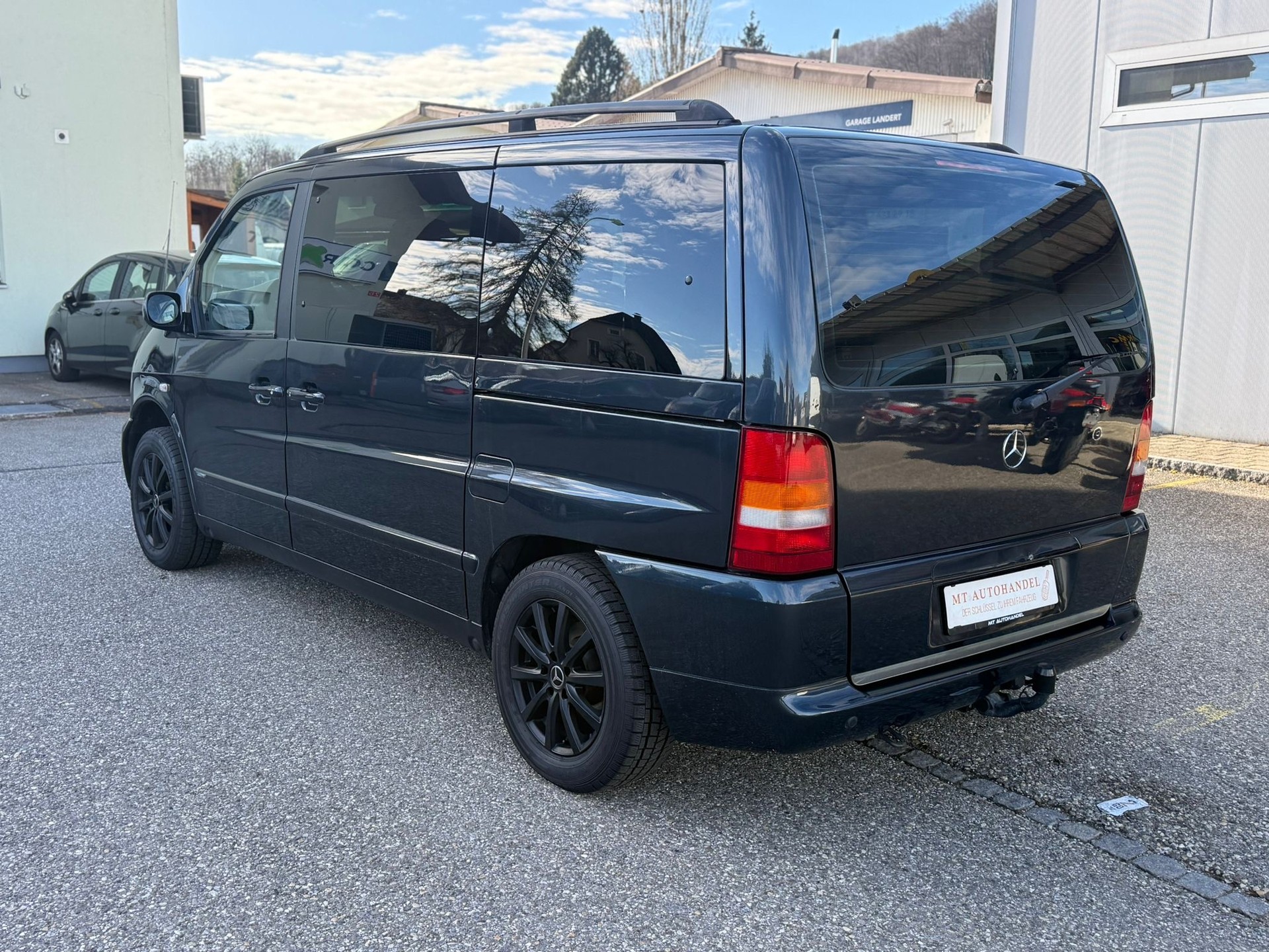 MERCEDES-BENZ V 220 CDI Ambiente-image-6