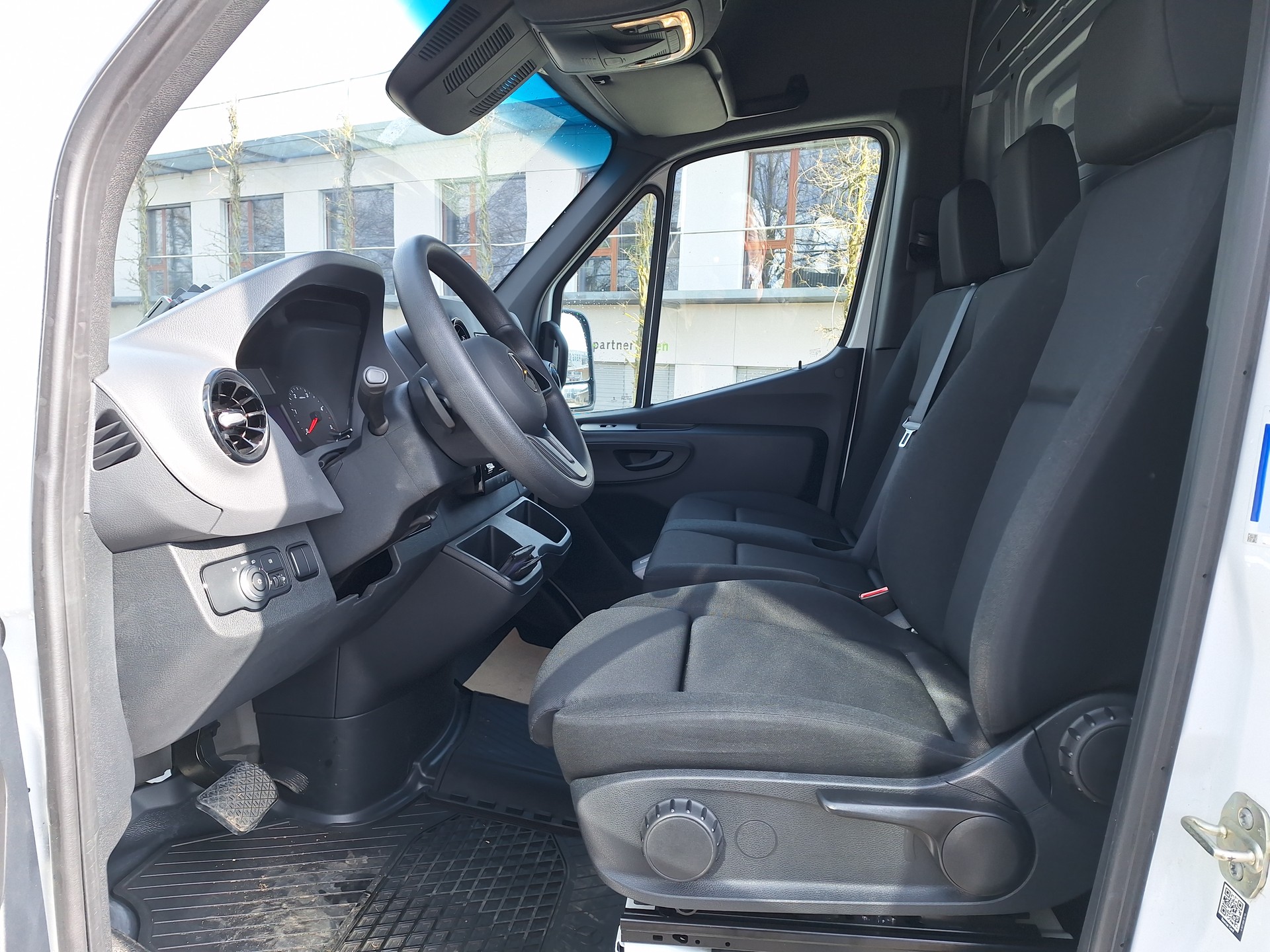 MERCEDES-BENZ 516 CDI 4x4 XL-image-11