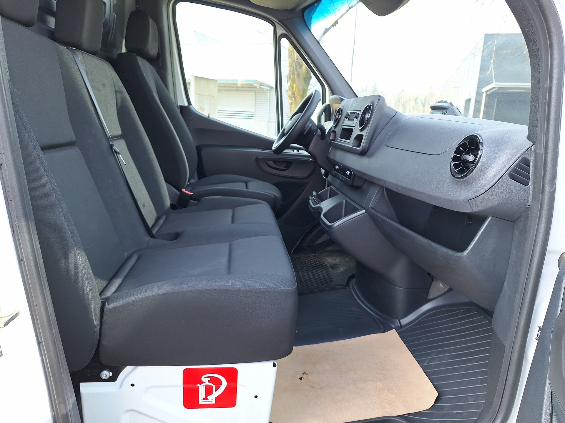 MERCEDES-BENZ 516 CDI 4x4 XL-image-10