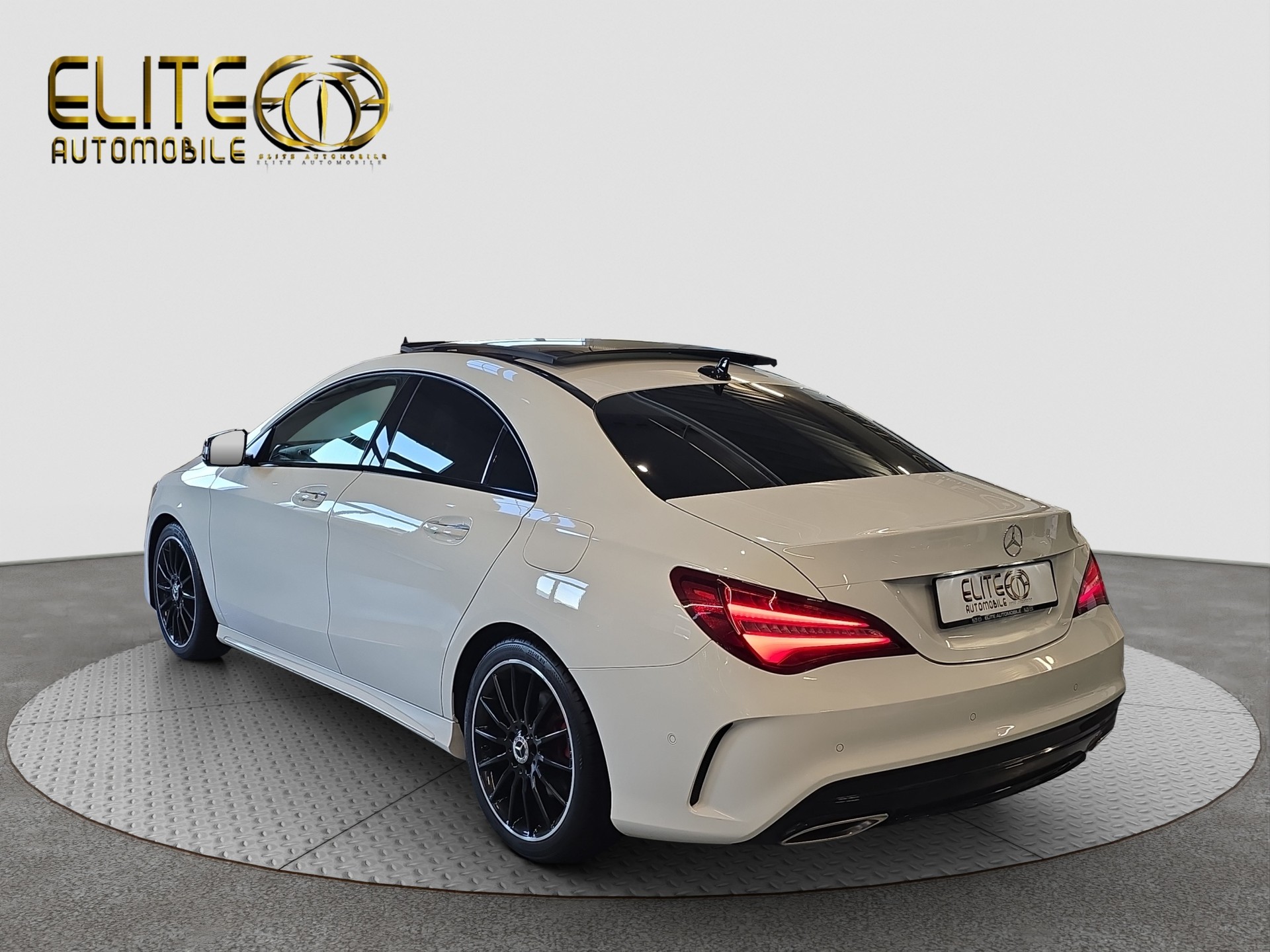 MERCEDES-BENZ CLA 200 AMG Line 7G-DCT-image-5