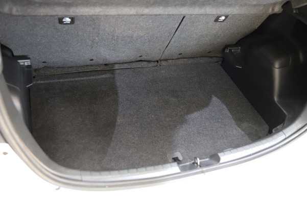 TOYOTA Yaris 1.5 Comfort e-CVT-image-11