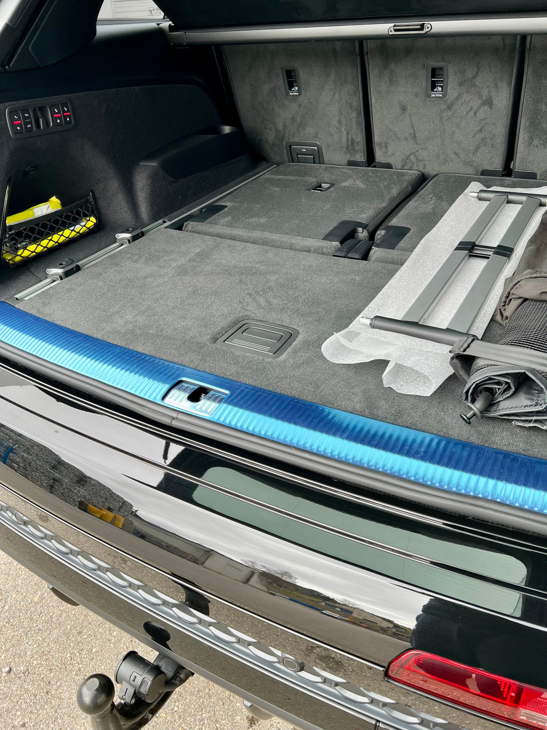 AUDI SQ7 TFSI quattro tiptronic-image-25
