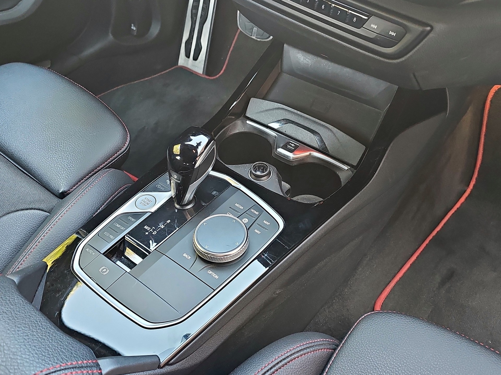 BMW 128ti M Sport Pro Steptronic-image-24