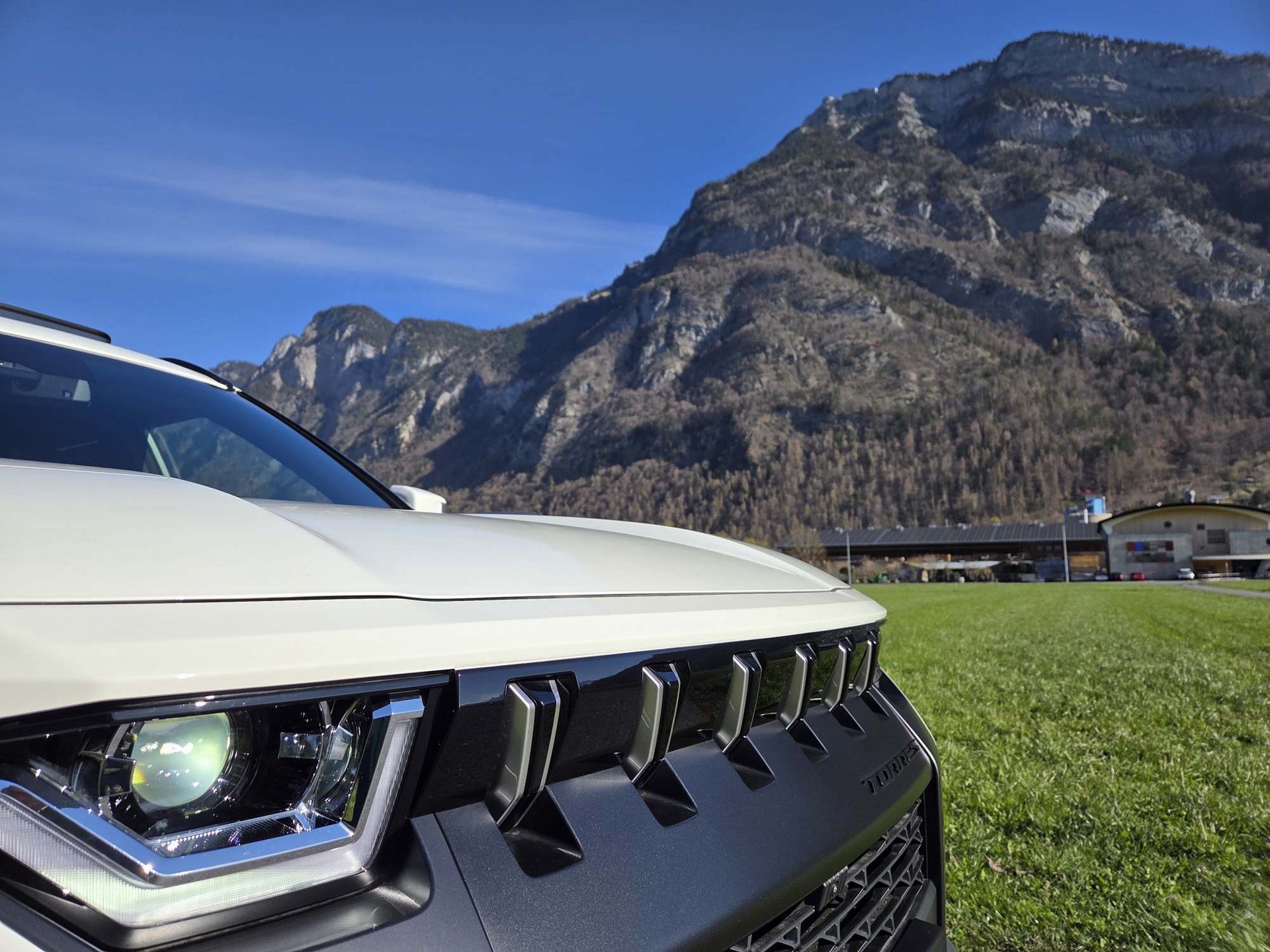 KGM-SsangYong Torres 1.5 T-Gdi Titanium Panorama 4WD-image-1