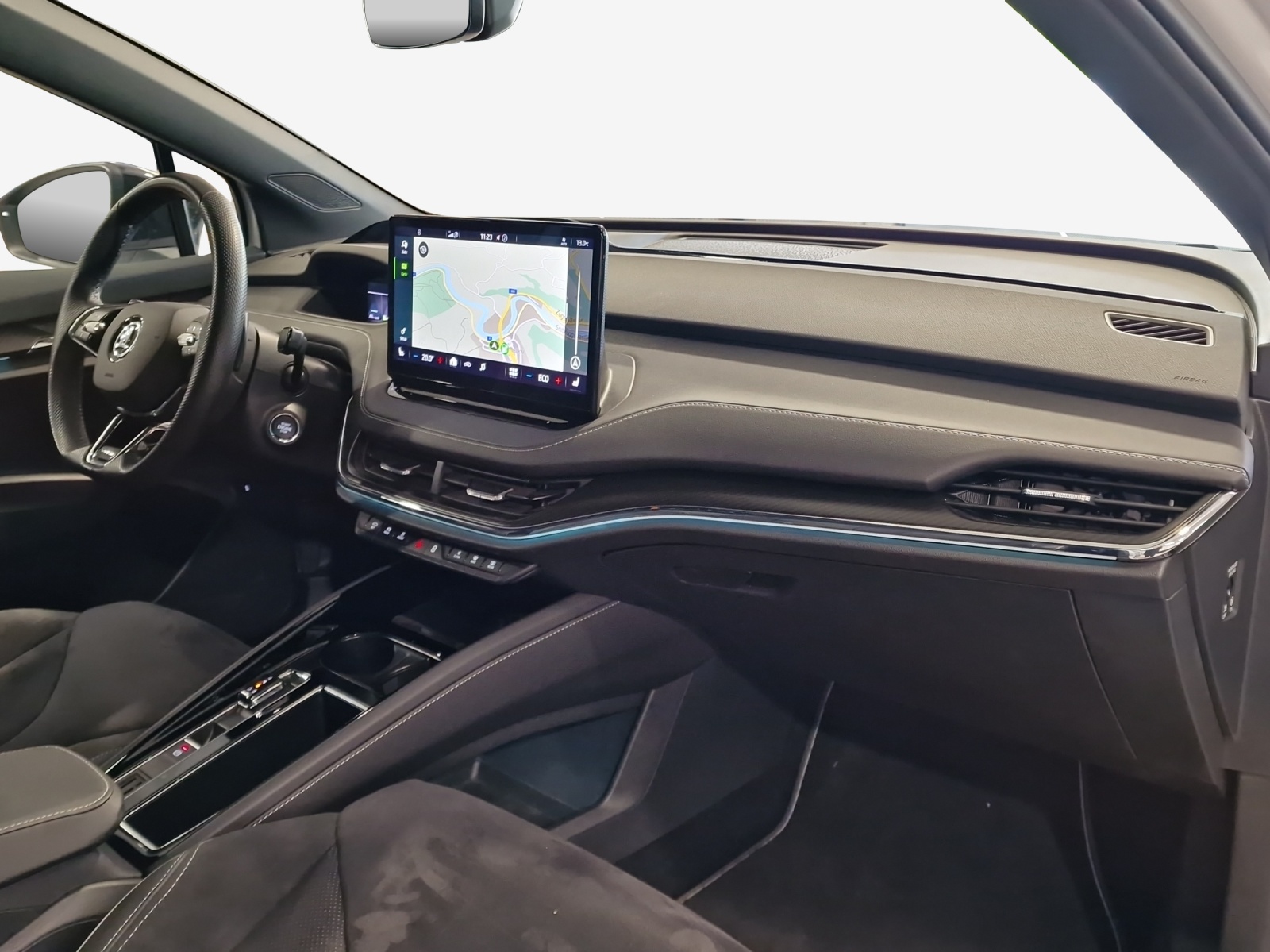 SKODA Enyaq iV 80 SportLine Ultra-image-13