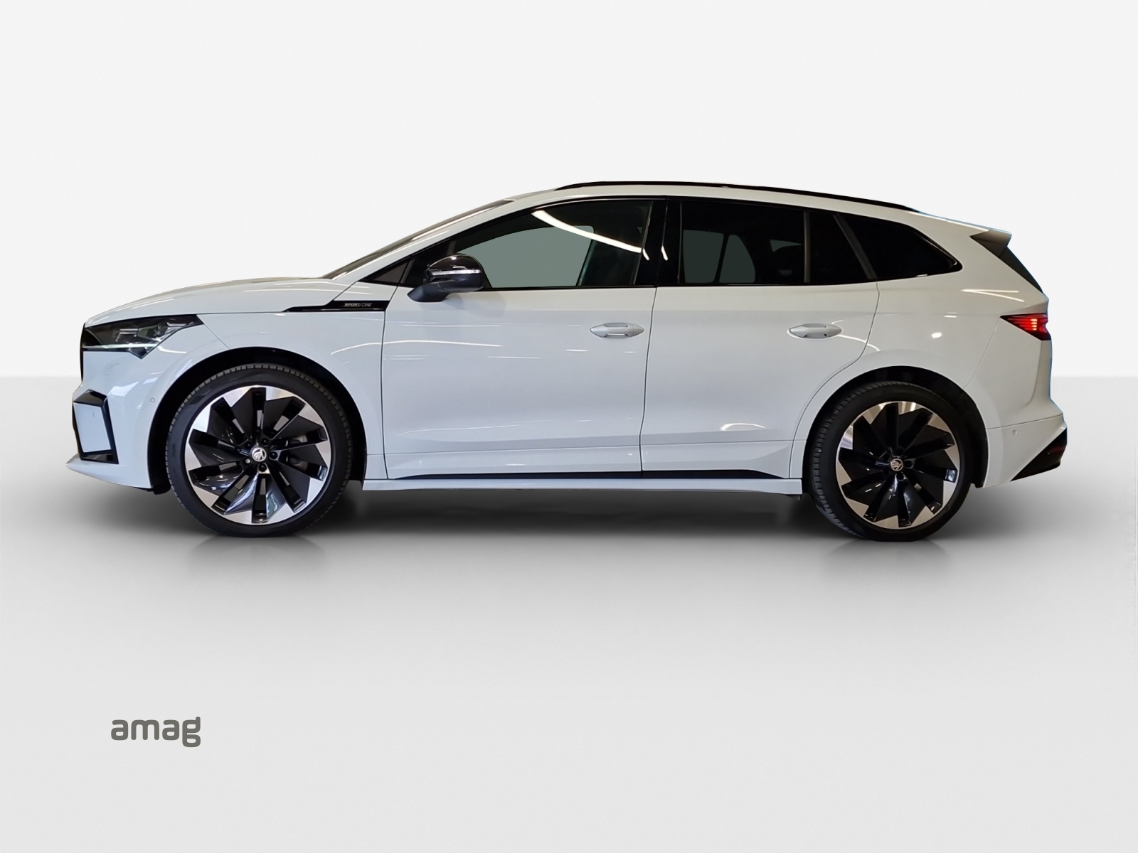 SKODA Enyaq iV 80 SportLine Ultra-image-1