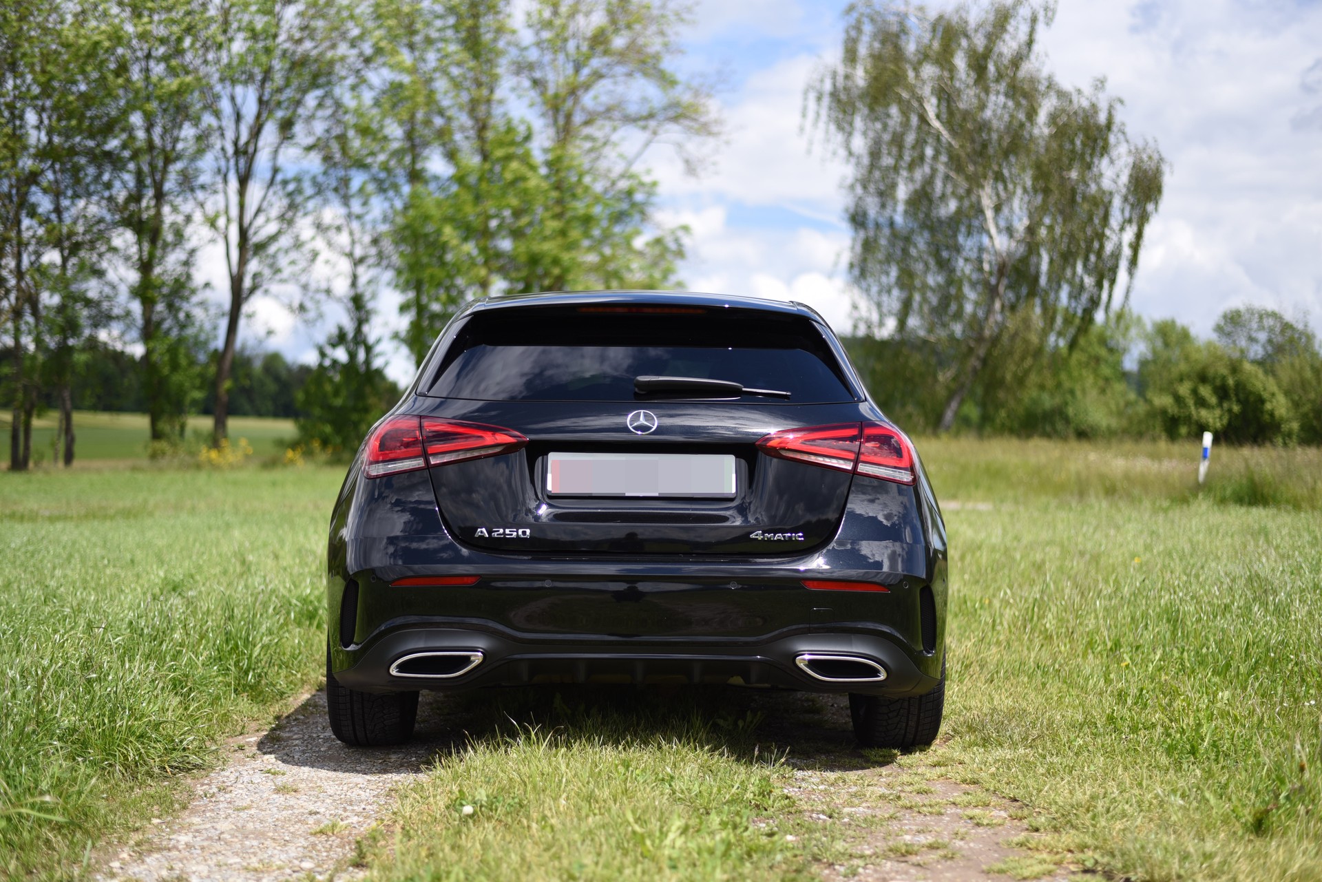 MERCEDES-BENZ A 250 4Matic AMG Line 4Matic 7G-DCT-image-3