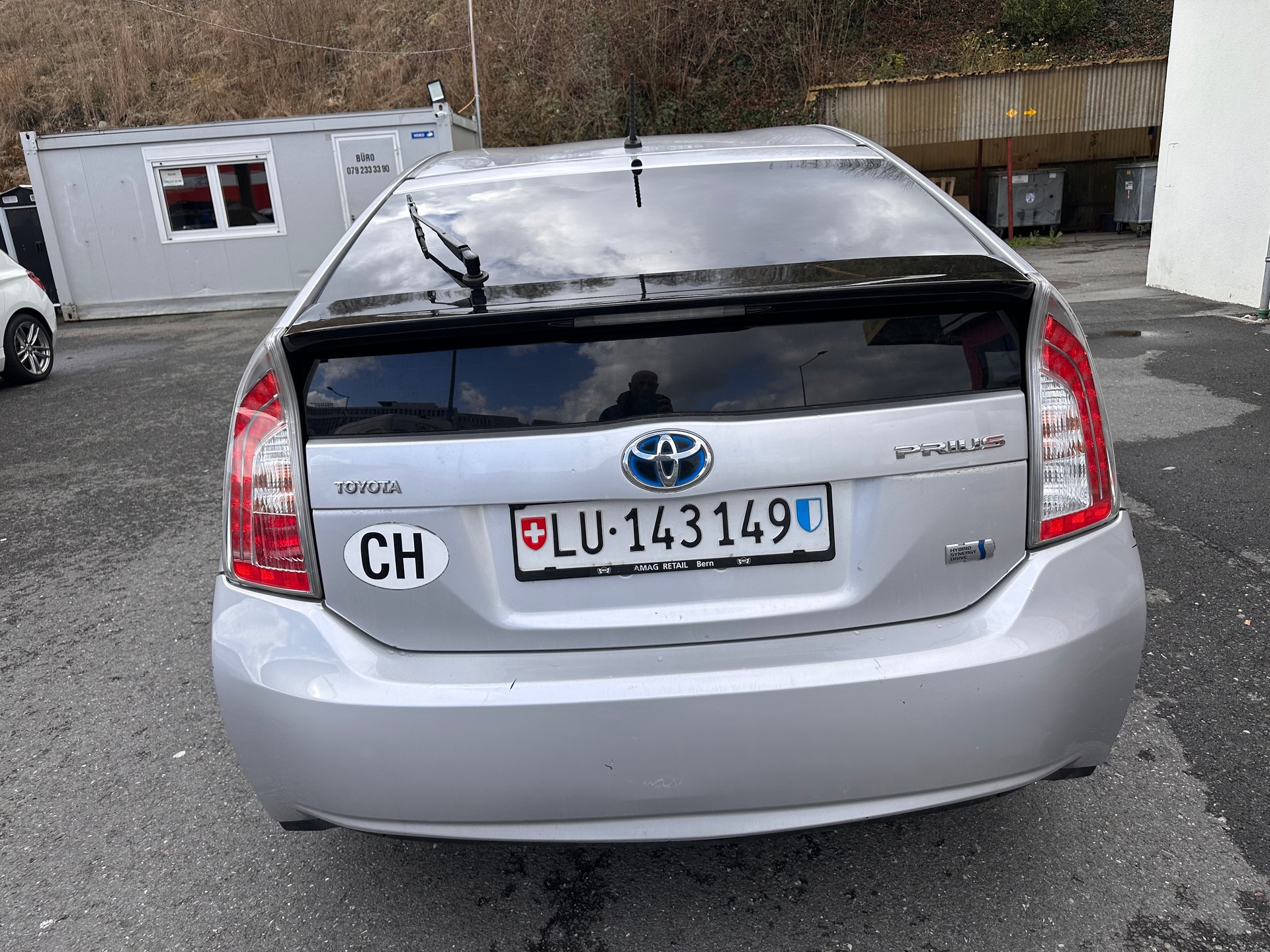 TOYOTA Prius 1.8 16V HSD Luna-image-7