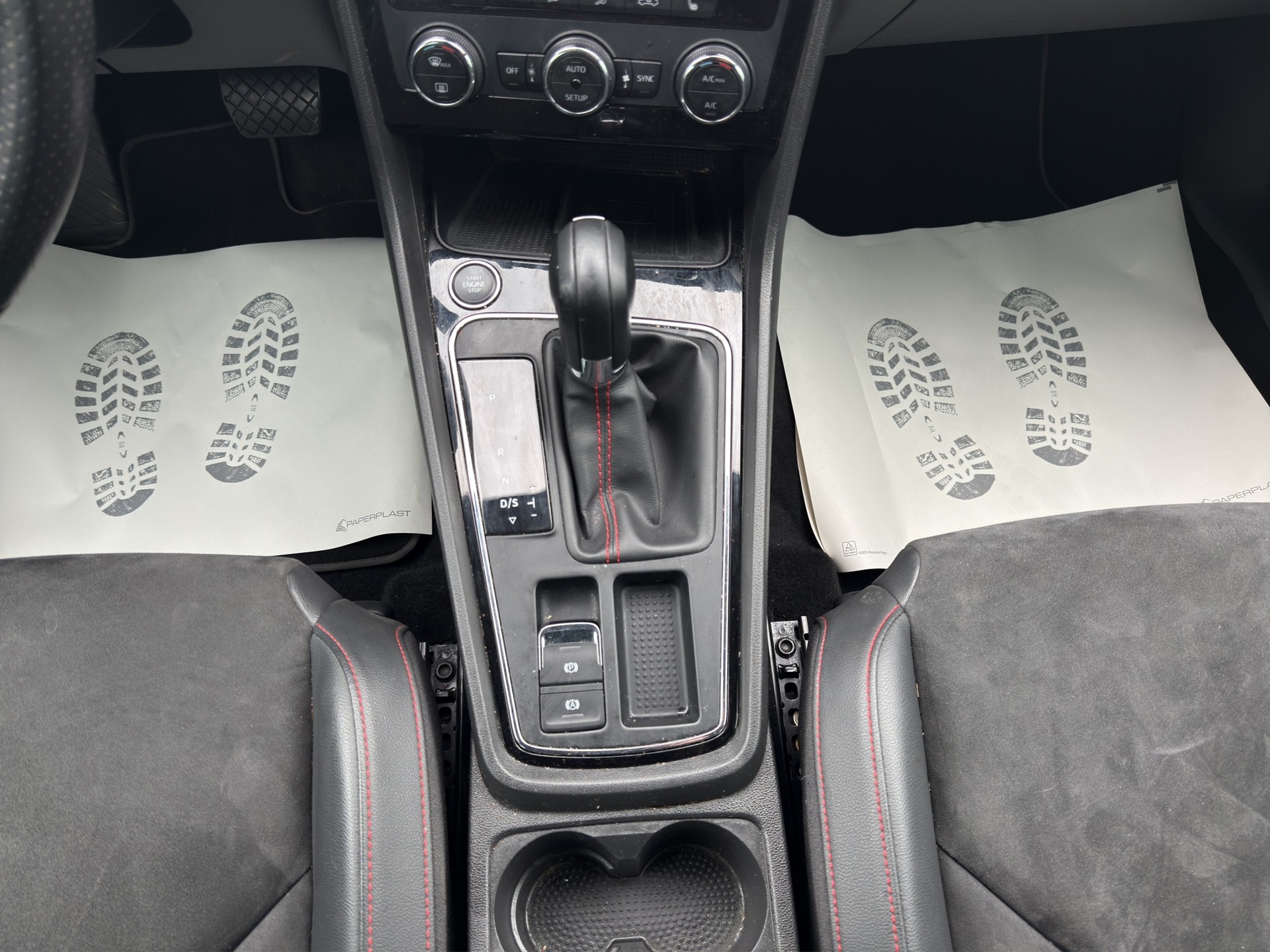 SEAT Leon 1.5 TGI FR DSG-image-10