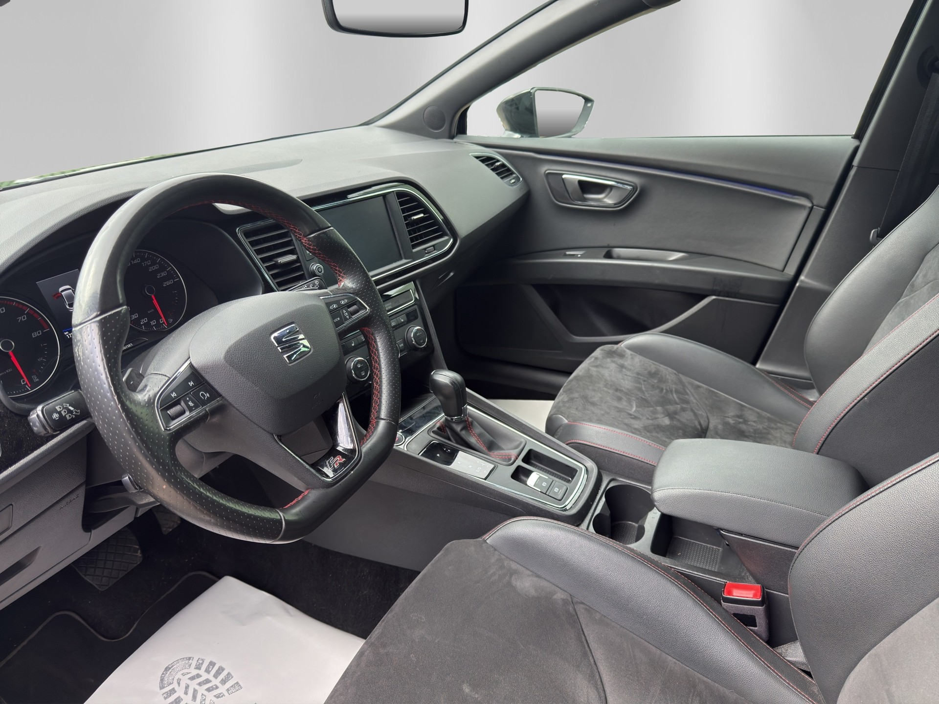 SEAT Leon 1.5 TGI FR DSG-image-7