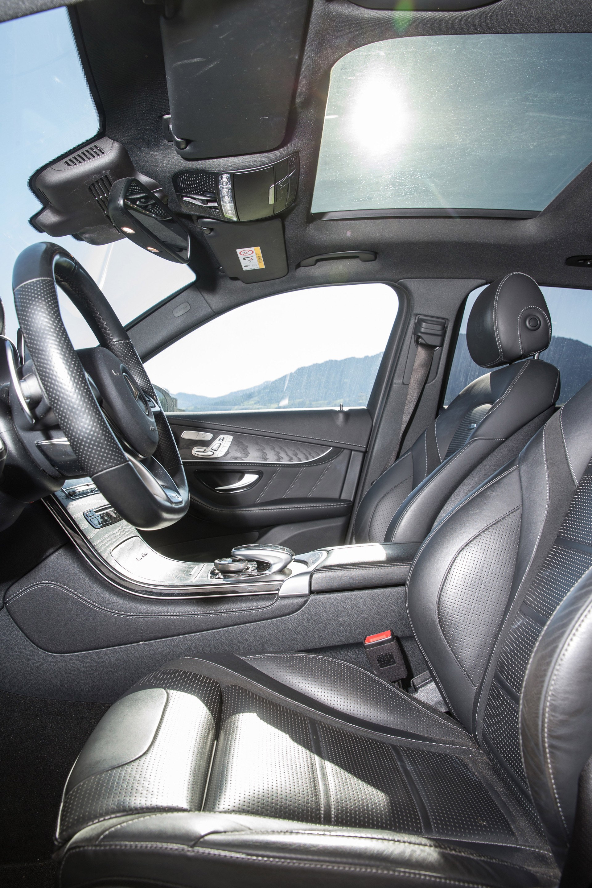 MERCEDES-BENZ GLC 63 S AMG Edition 1 4Matic+ 9G-Tronic-image-12