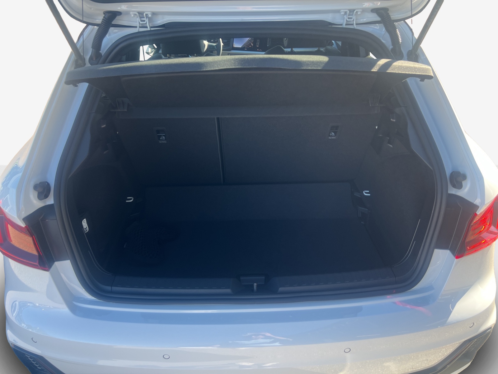 AUDI A1 Sportback 30 TFSI S Line Attraction S-tronic-image-12