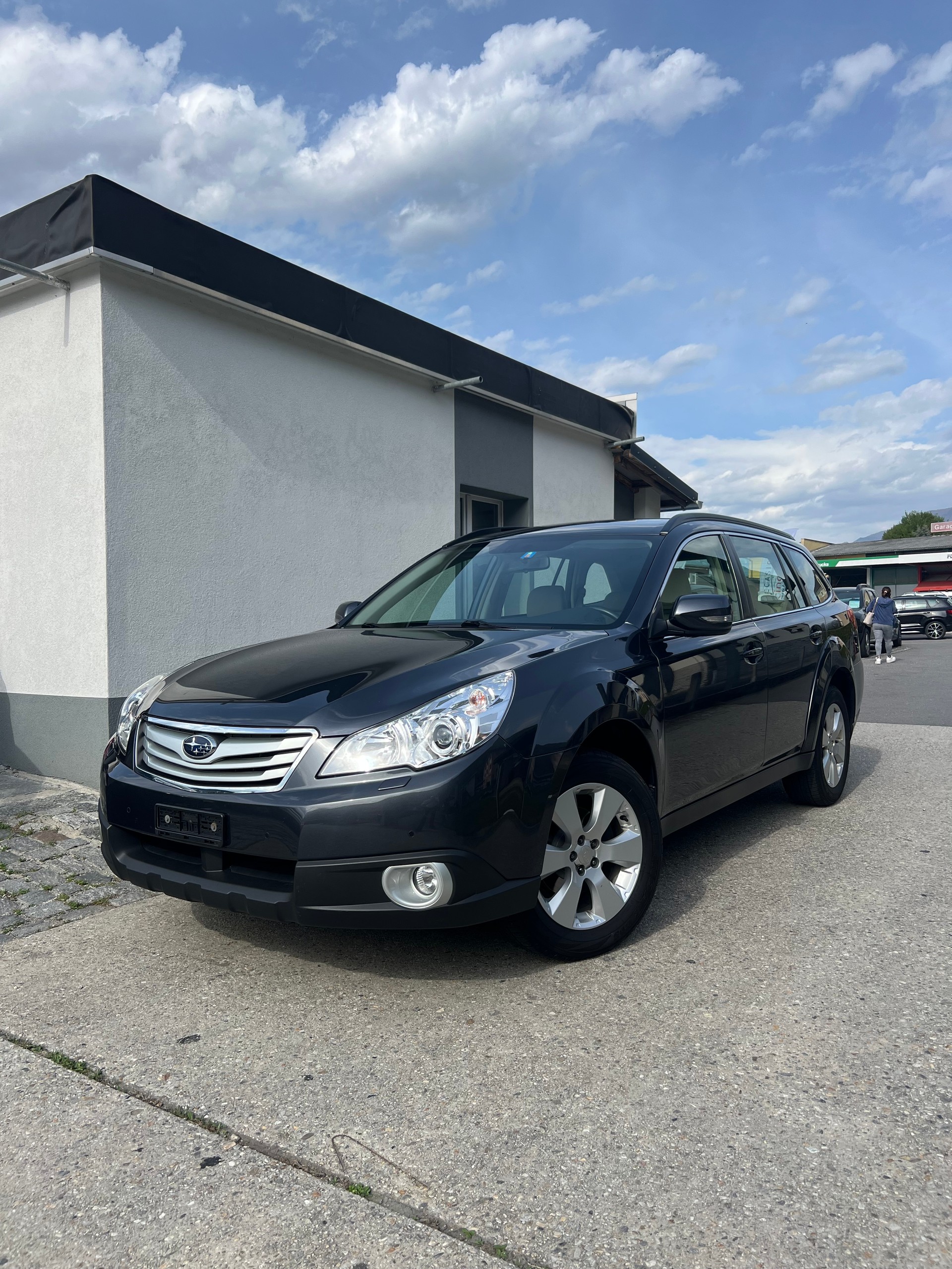 SUBARU Outback 2.5i Limited AWD Lineartronic-image-0