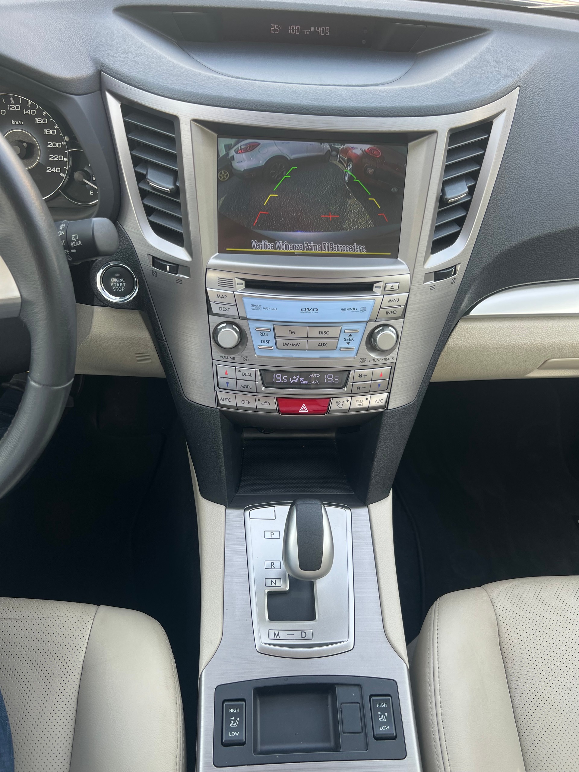 SUBARU Outback 2.5i Limited AWD Lineartronic-image-10
